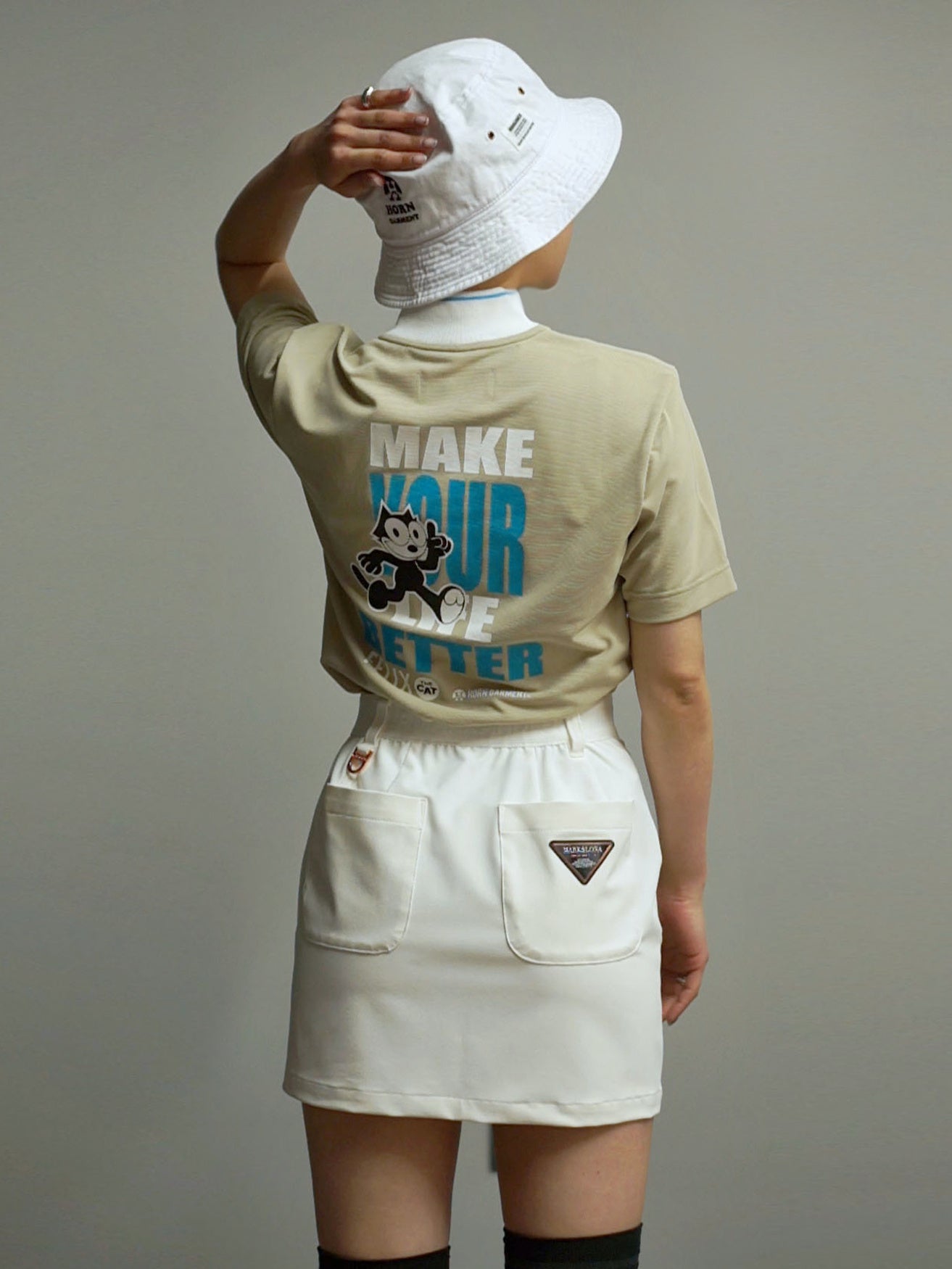 YLB Felix Mock Neck Tee | WOMEN / BEIGE