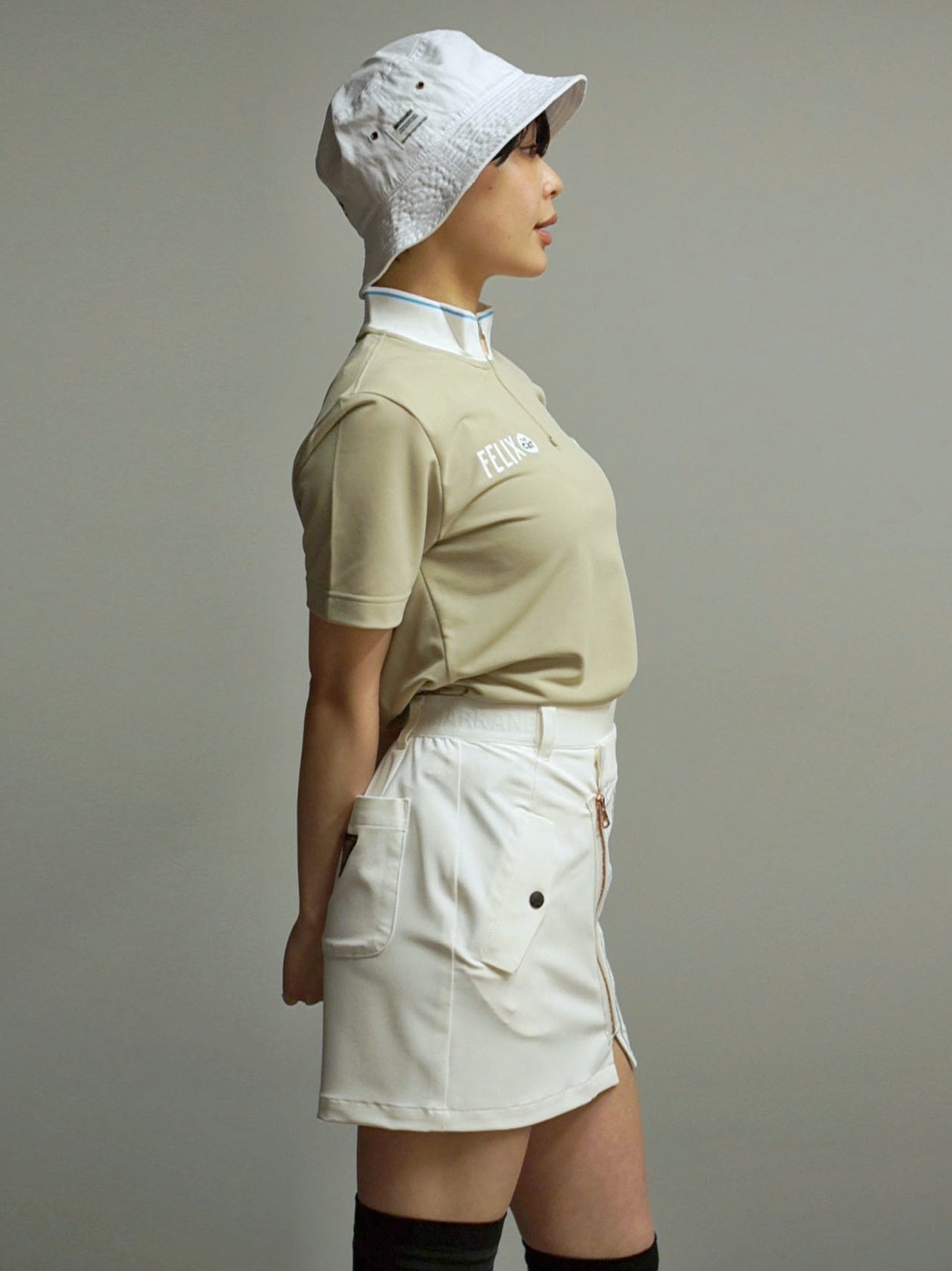 YLB Felix Mock Neck Tee | WOMEN / BEIGE