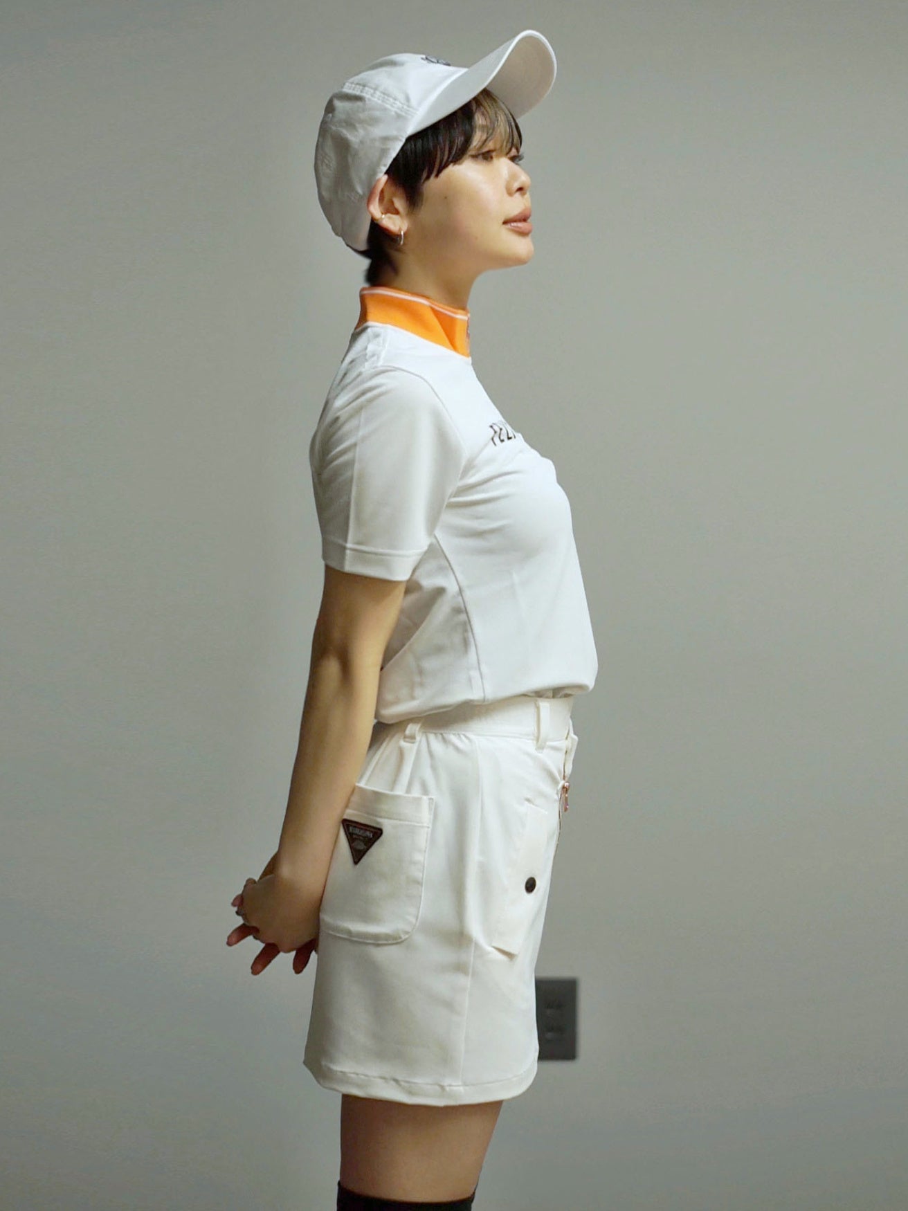 YLB Felix Mock Neck Tee | WOMEN / WHITE