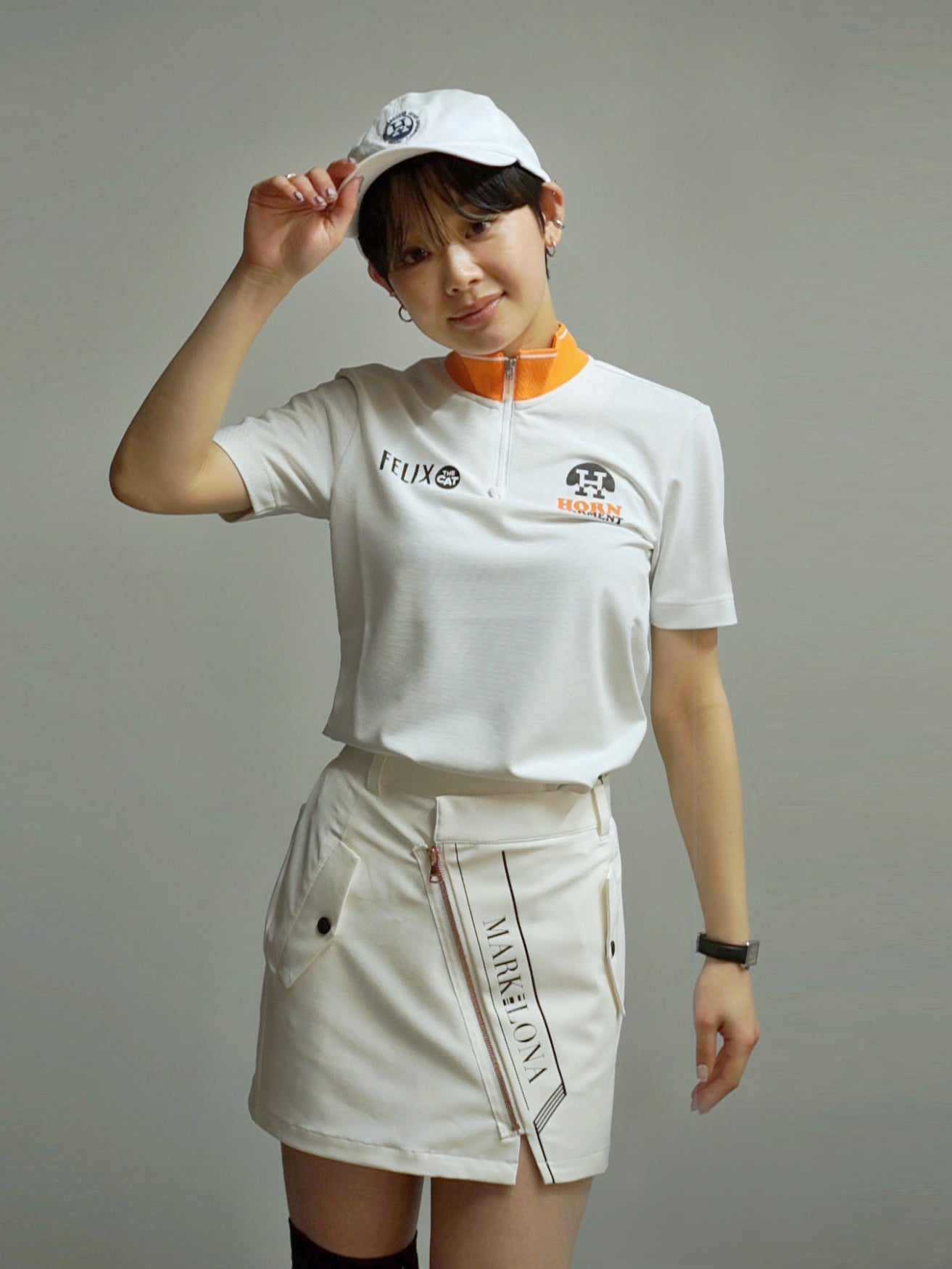 YLB Felix Mock Neck Tee | WOMEN / WHITE