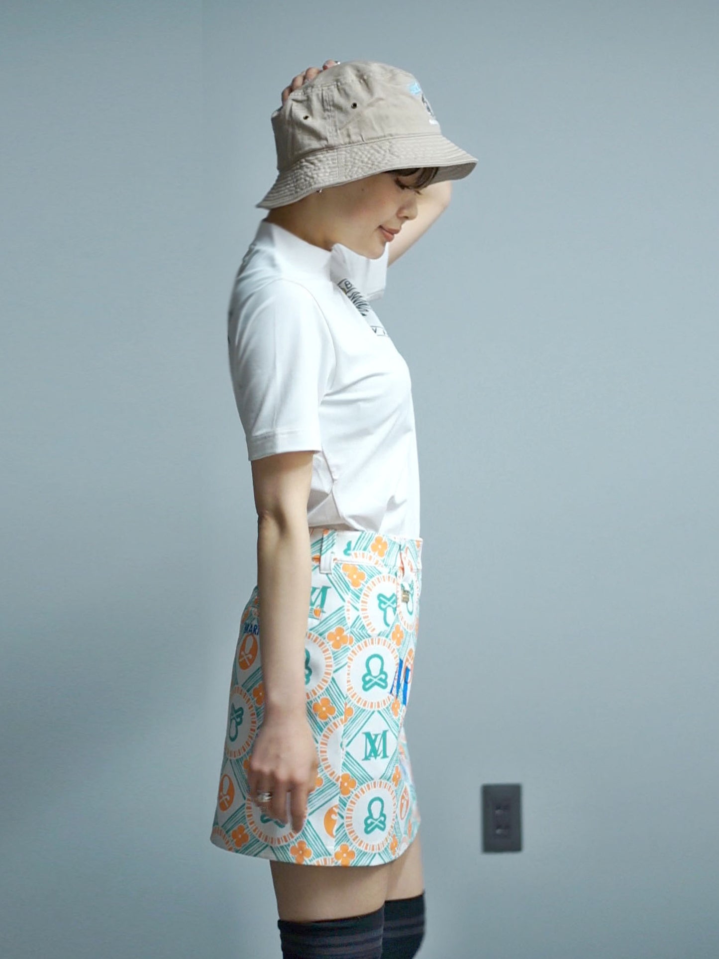 Endless Summer Mock Neck – Tom and Jerry Edition | WOMEN / WHITE