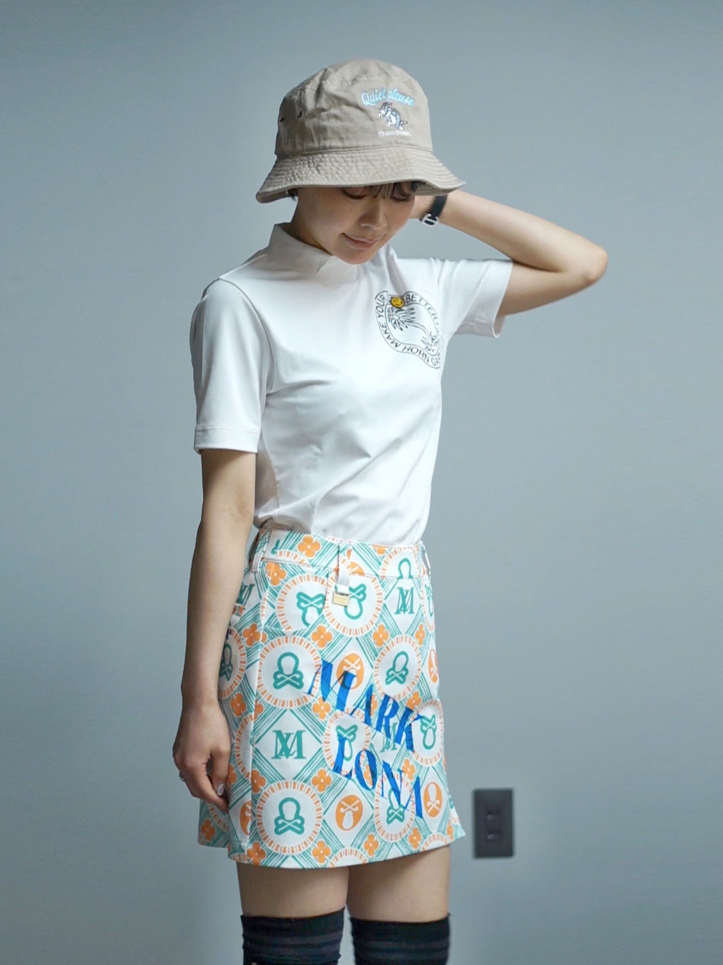 Endless Summer Mock Neck – Tom and Jerry Edition | WOMEN / WHITE