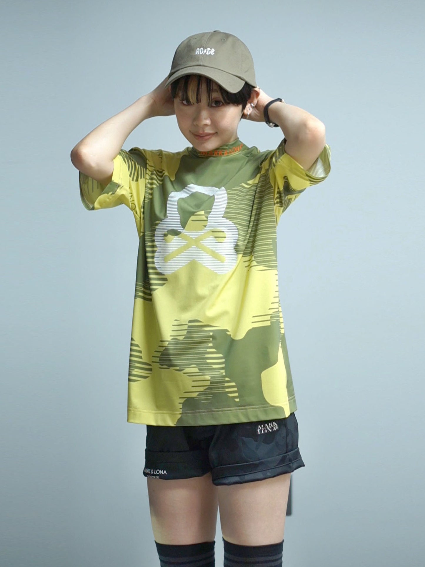 Flow Camo Mock Neck Tee | MEN / GREY