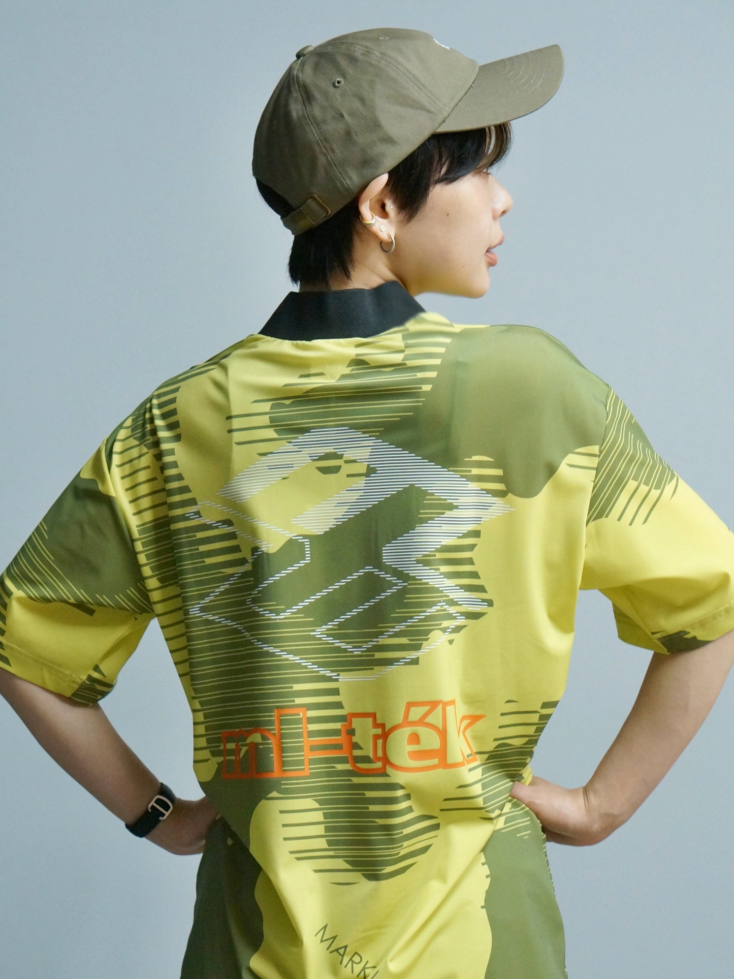 Flow Camo Mock Neck Tee | MEN / GREY