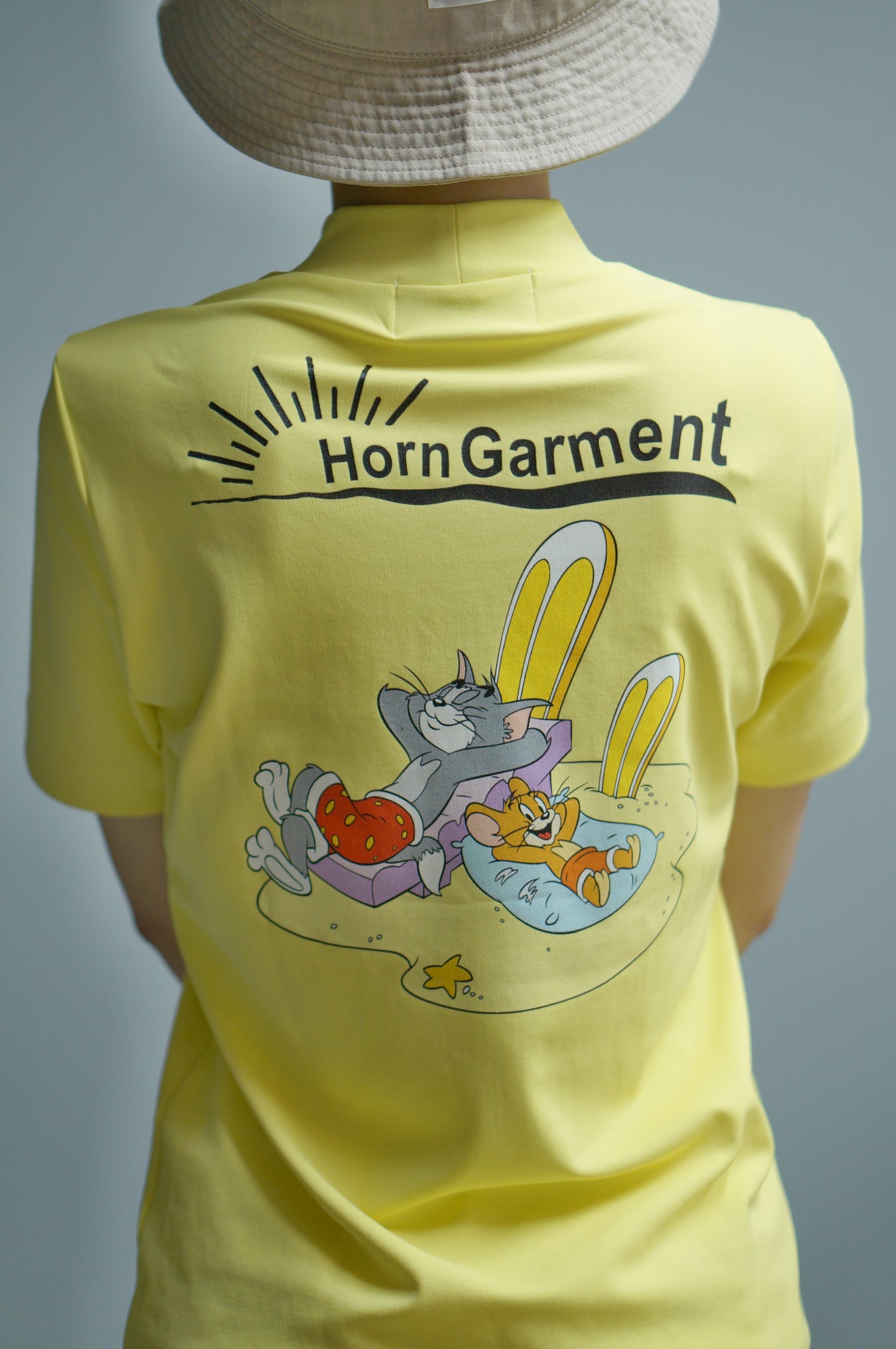 Endless Summer Mock Neck – Tom and Jerry Edition | WOMEN / YELLOW