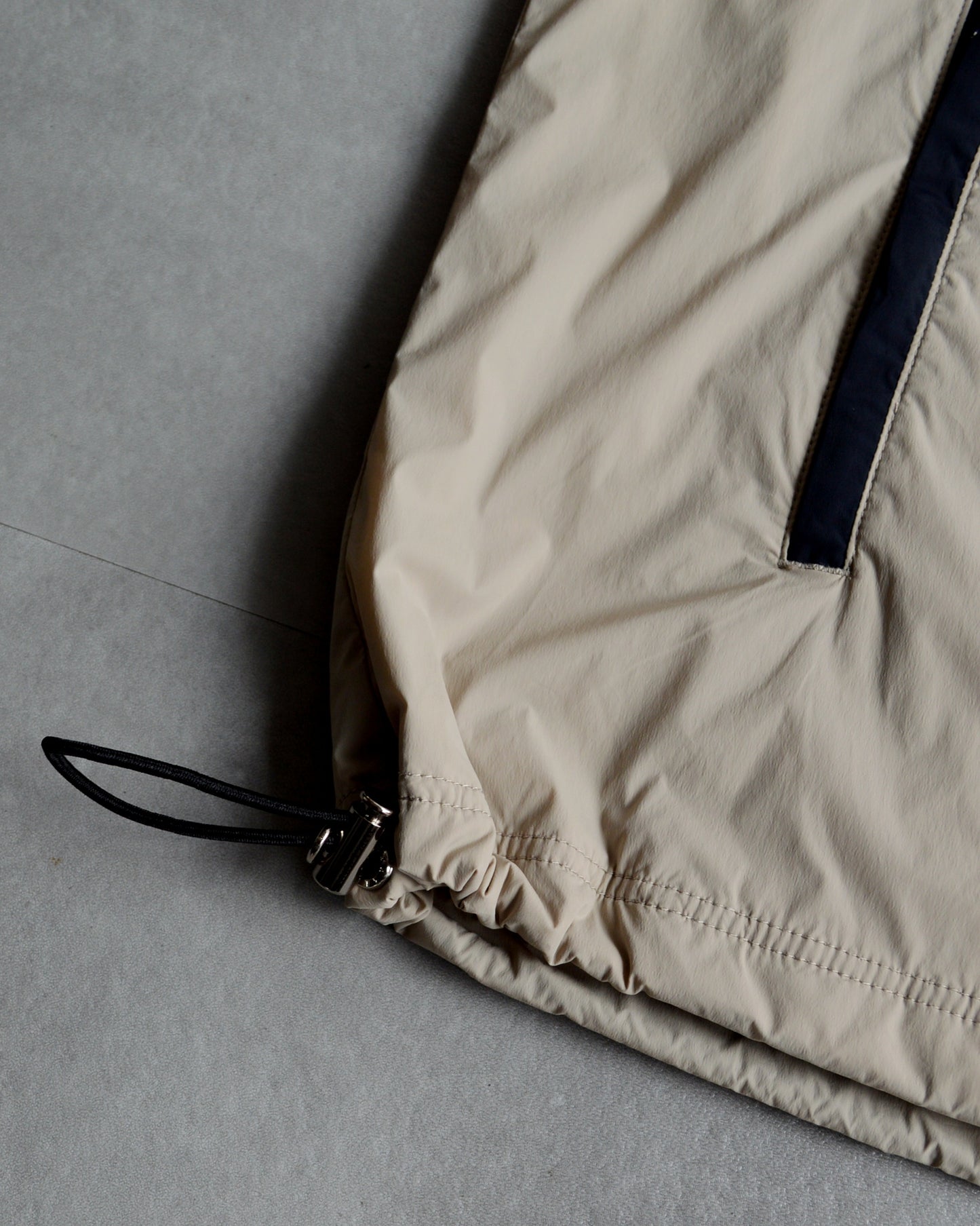 Split Tech Snead Jacket | MEN / BEIGE