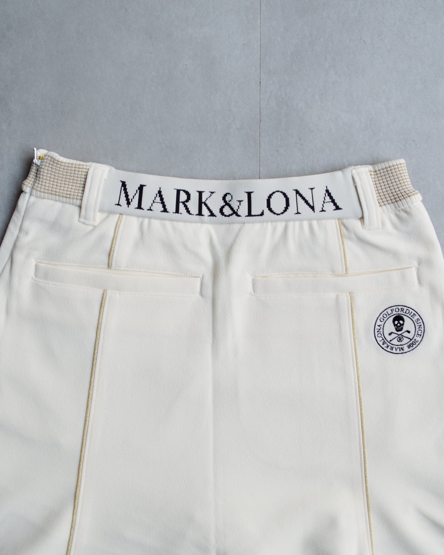 Luminous Flare Skirt | WOMEN / WHITE