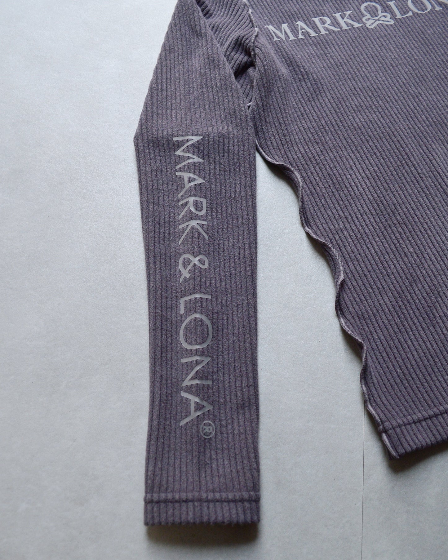 Jaded Mock Neck Top | MEN / WHITE
