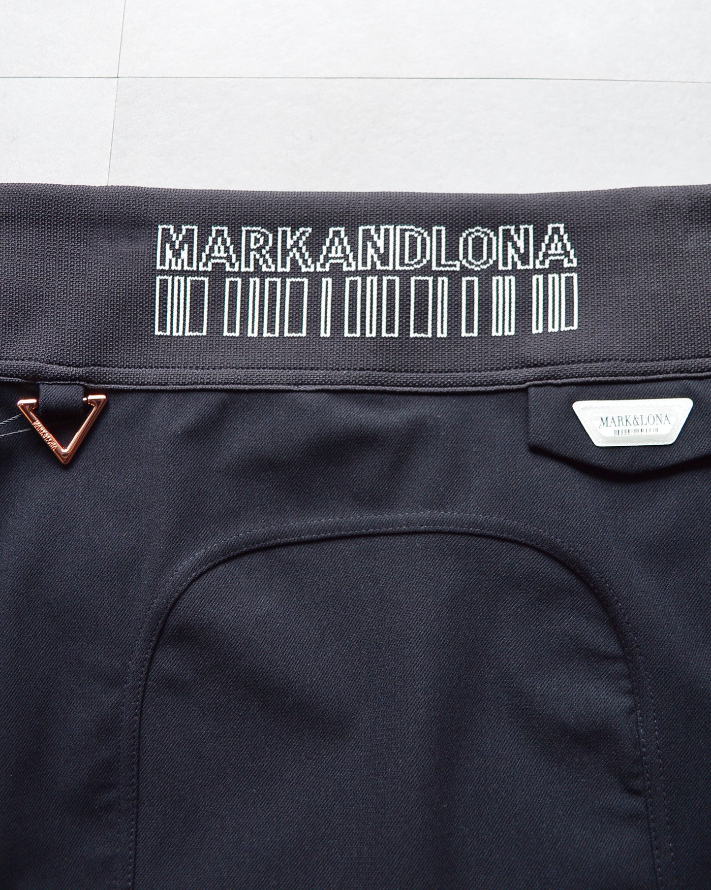 CD10-EBSK | WOMEN / BLACK