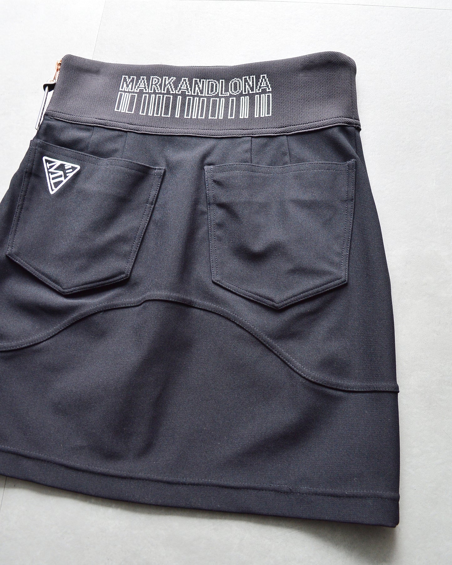 CD10-EBSK | WOMEN / BLACK
