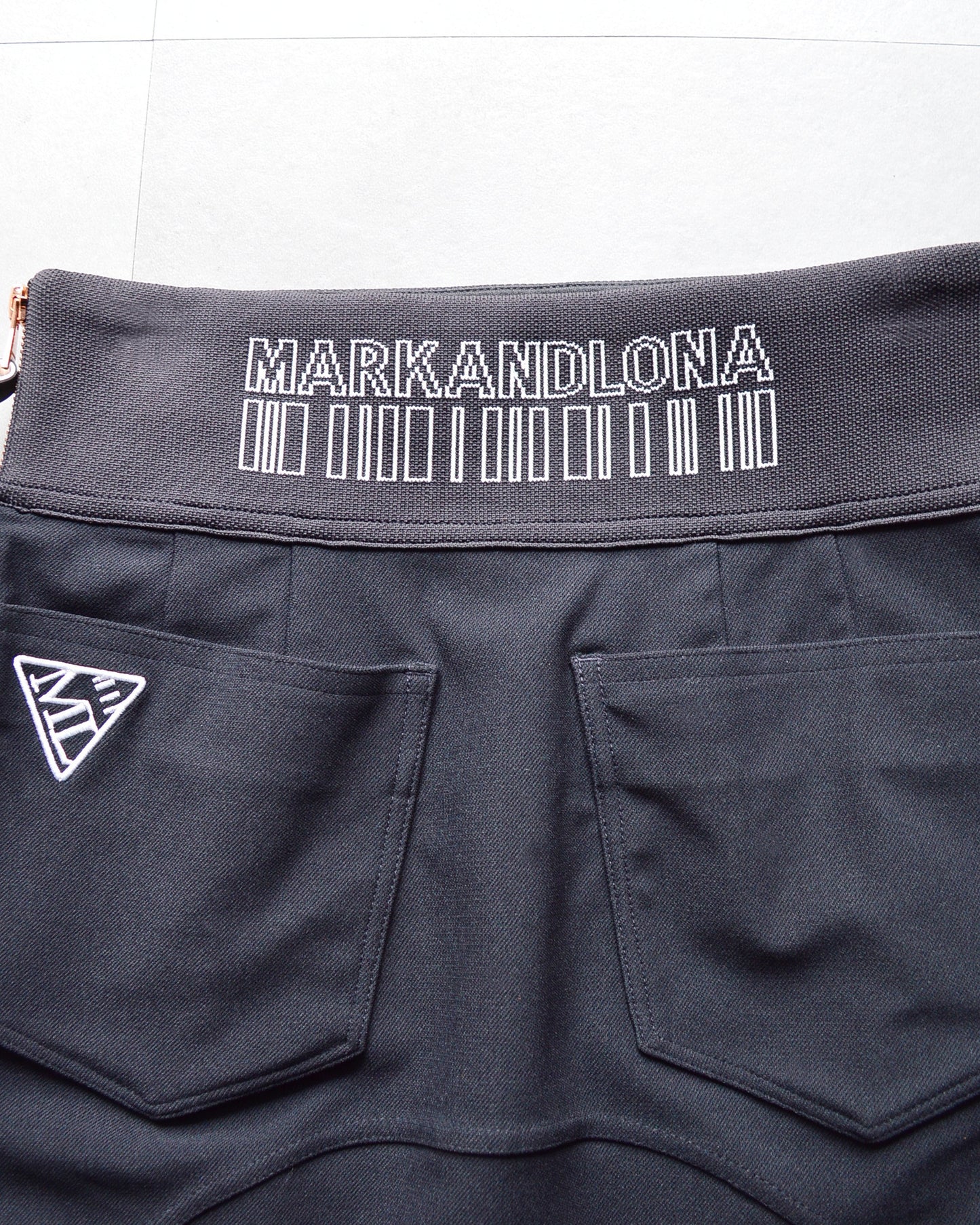 CD10-EBSK | WOMEN / BLACK