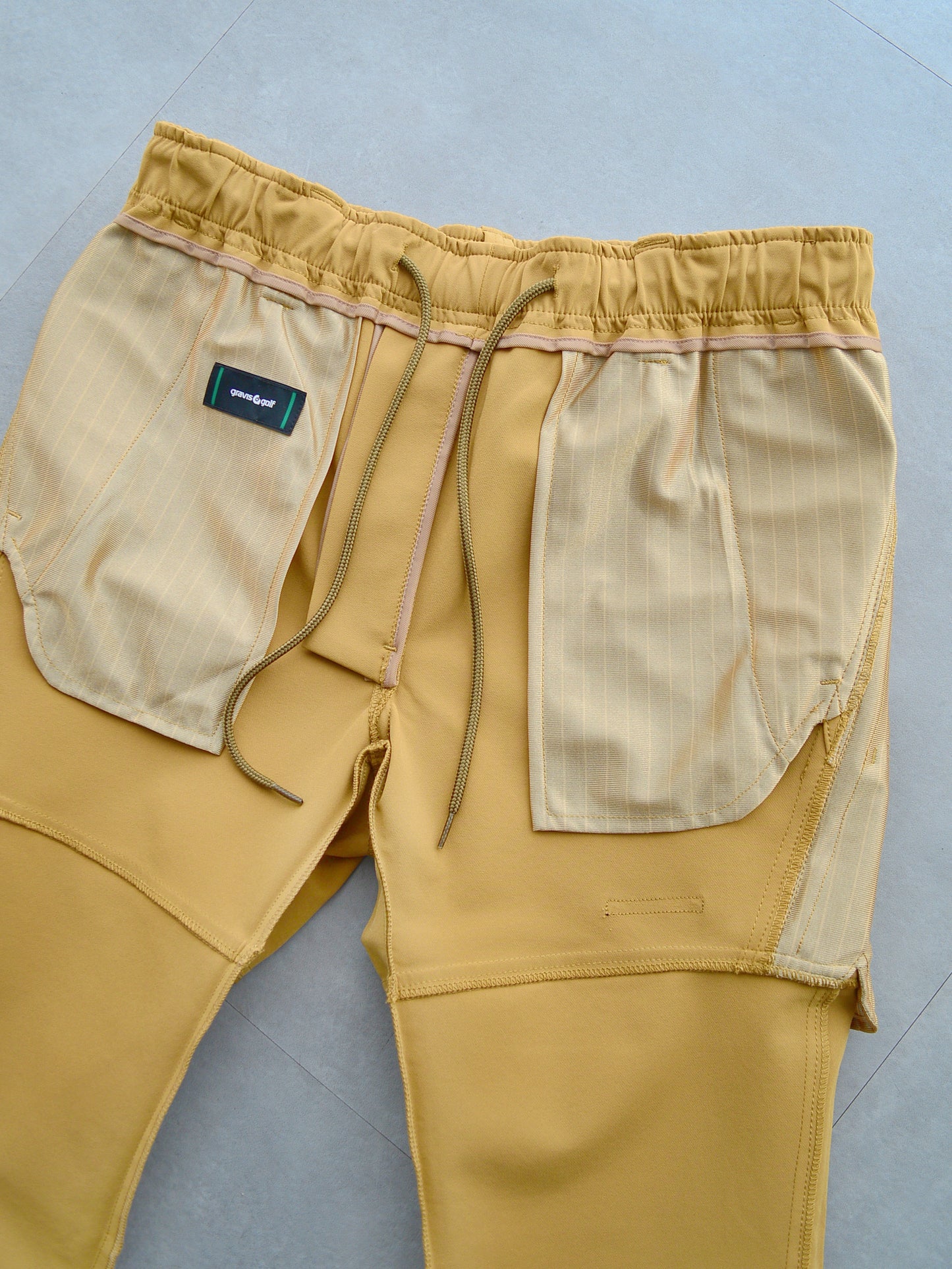Tweak Zip Pants| MEN / BEIGE