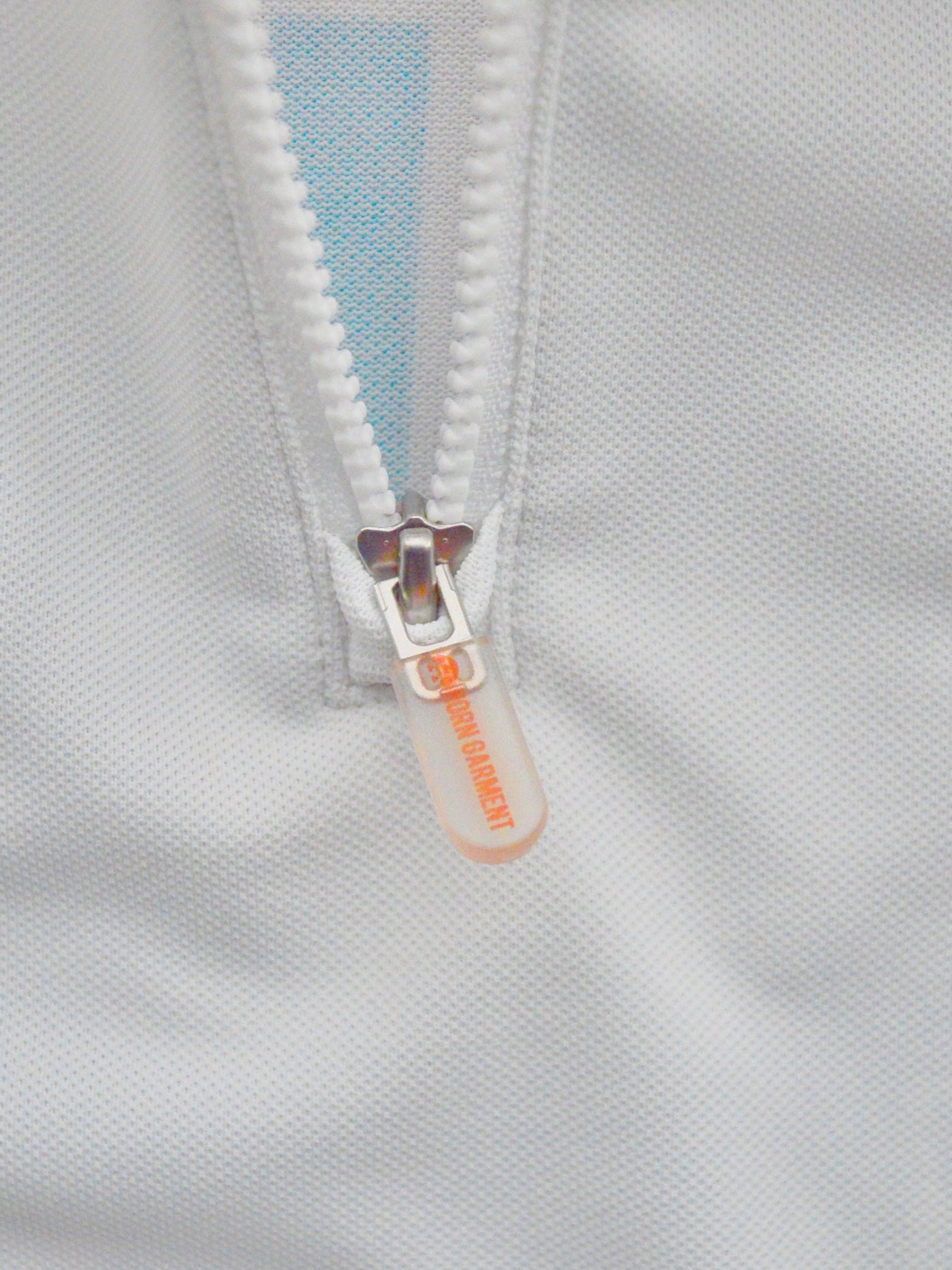 YLB Felix Mock Neck Tee | WOMEN / WHITE