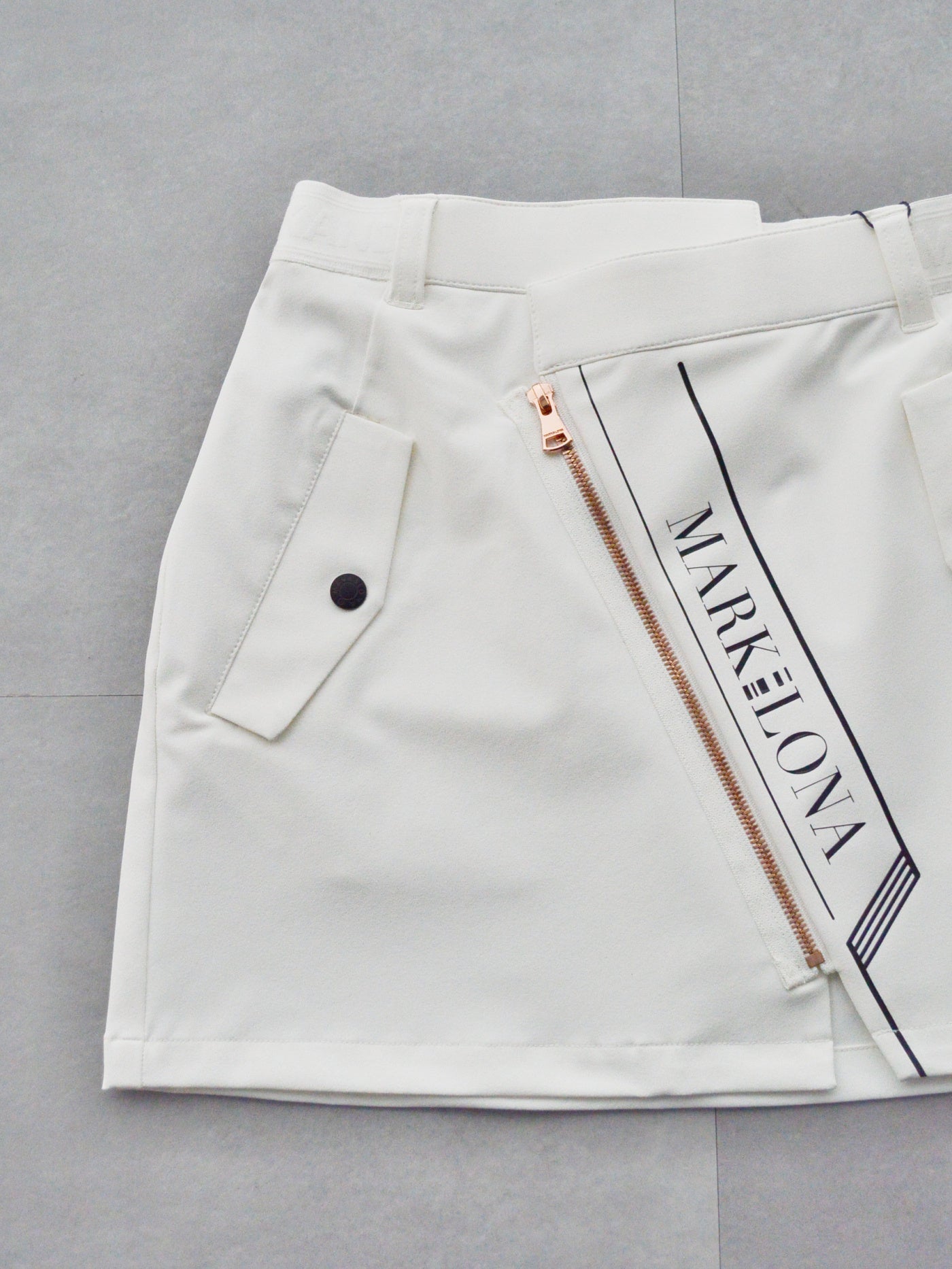 CD12-AYSK | WOMEN / WHITE