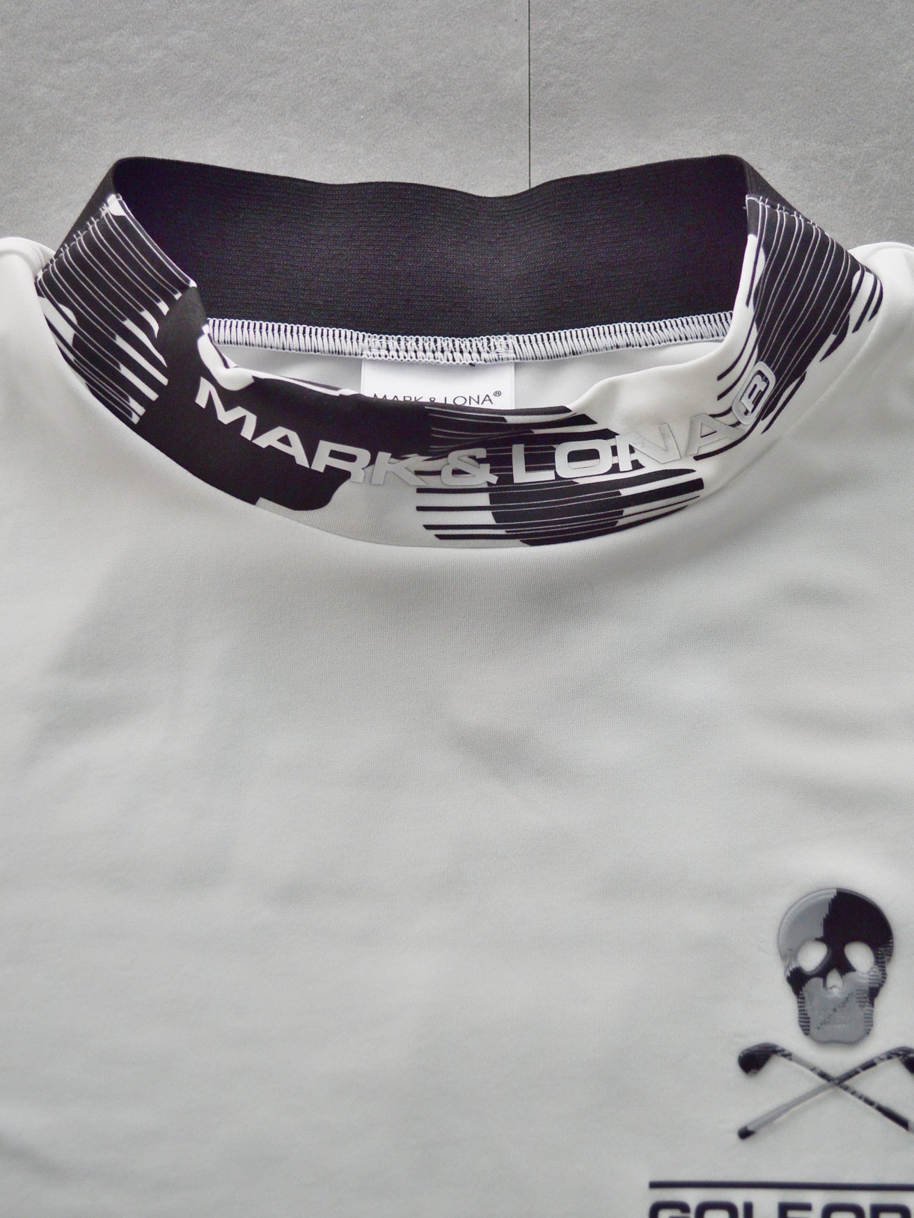 Assign Structured Mock Neck | MEN / WHITE