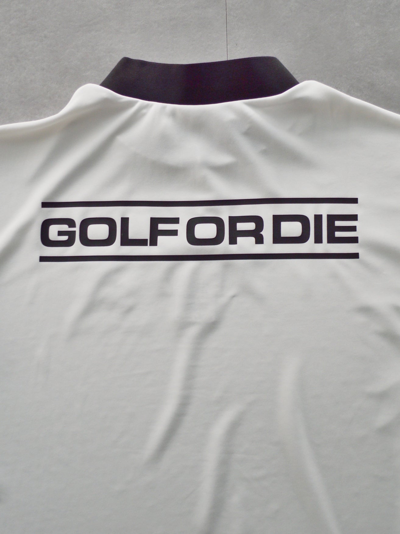 Assign Structured Mock Neck | MEN / WHITE