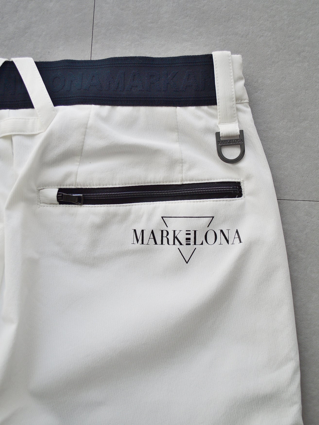 CD12-CMPT | MEN / WHITE