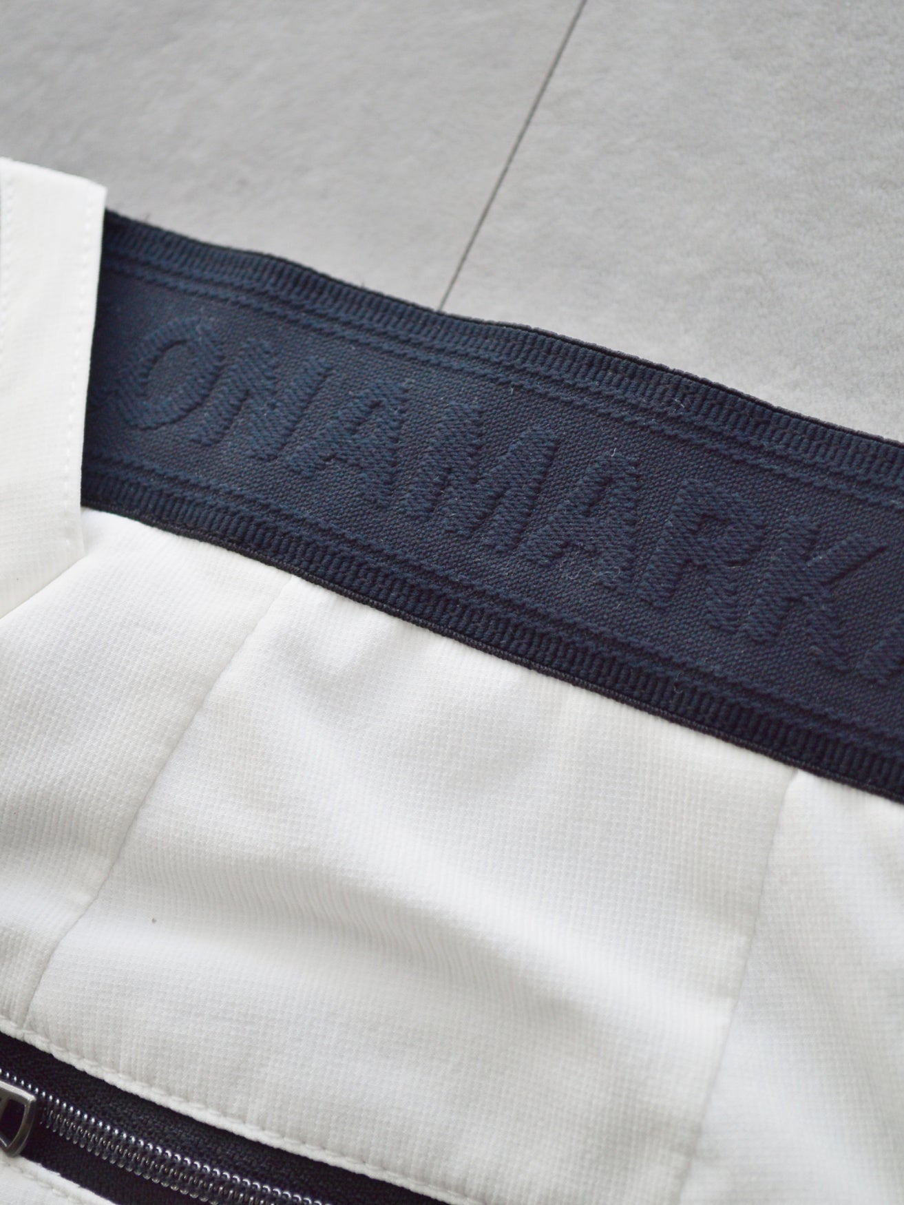 CD12-CMPT | MEN / WHITE