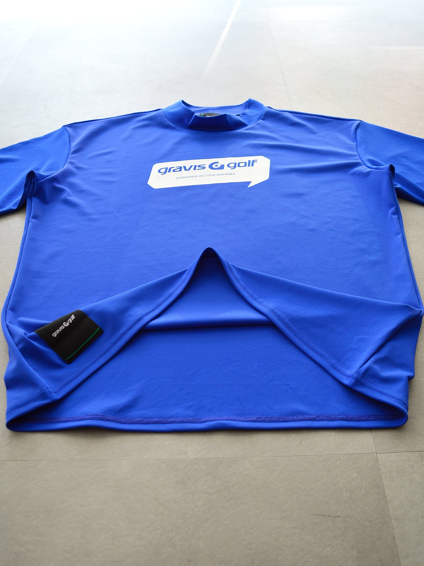 Graphic Mock Neck Tee | MEN / BLUE