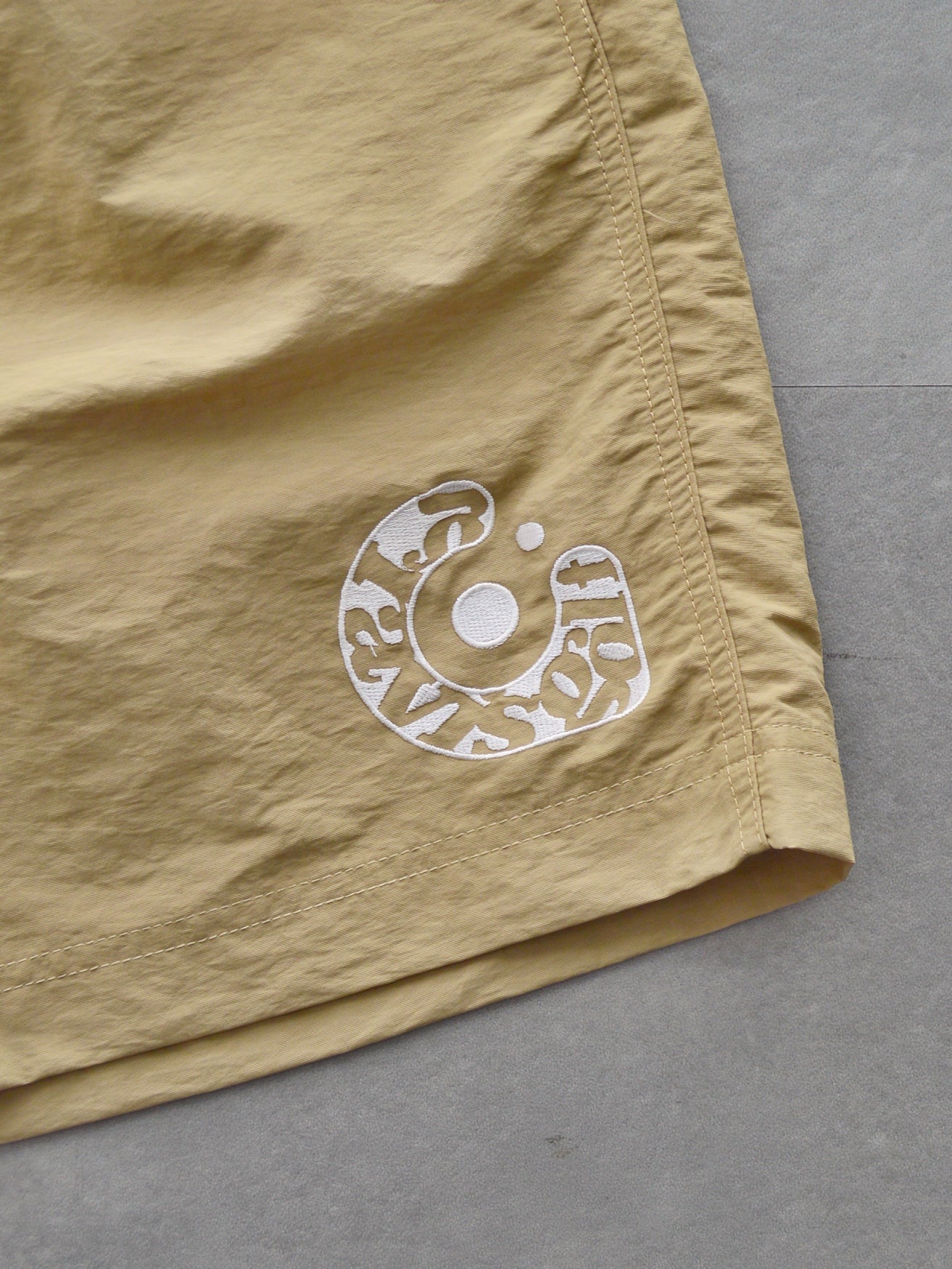 Nylon Short Pants| MEN / BEIGE