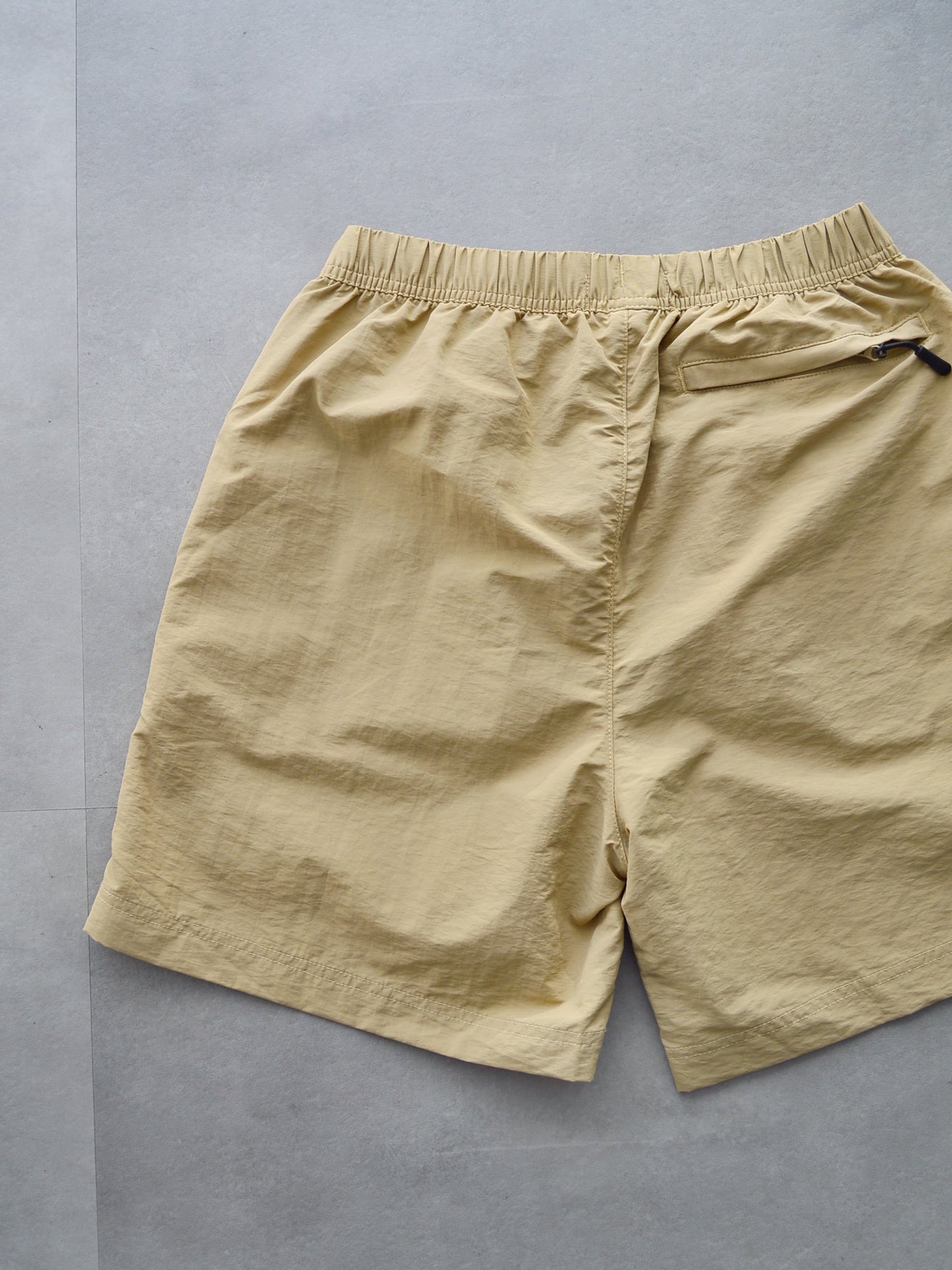 Nylon Short Pants| MEN / BEIGE