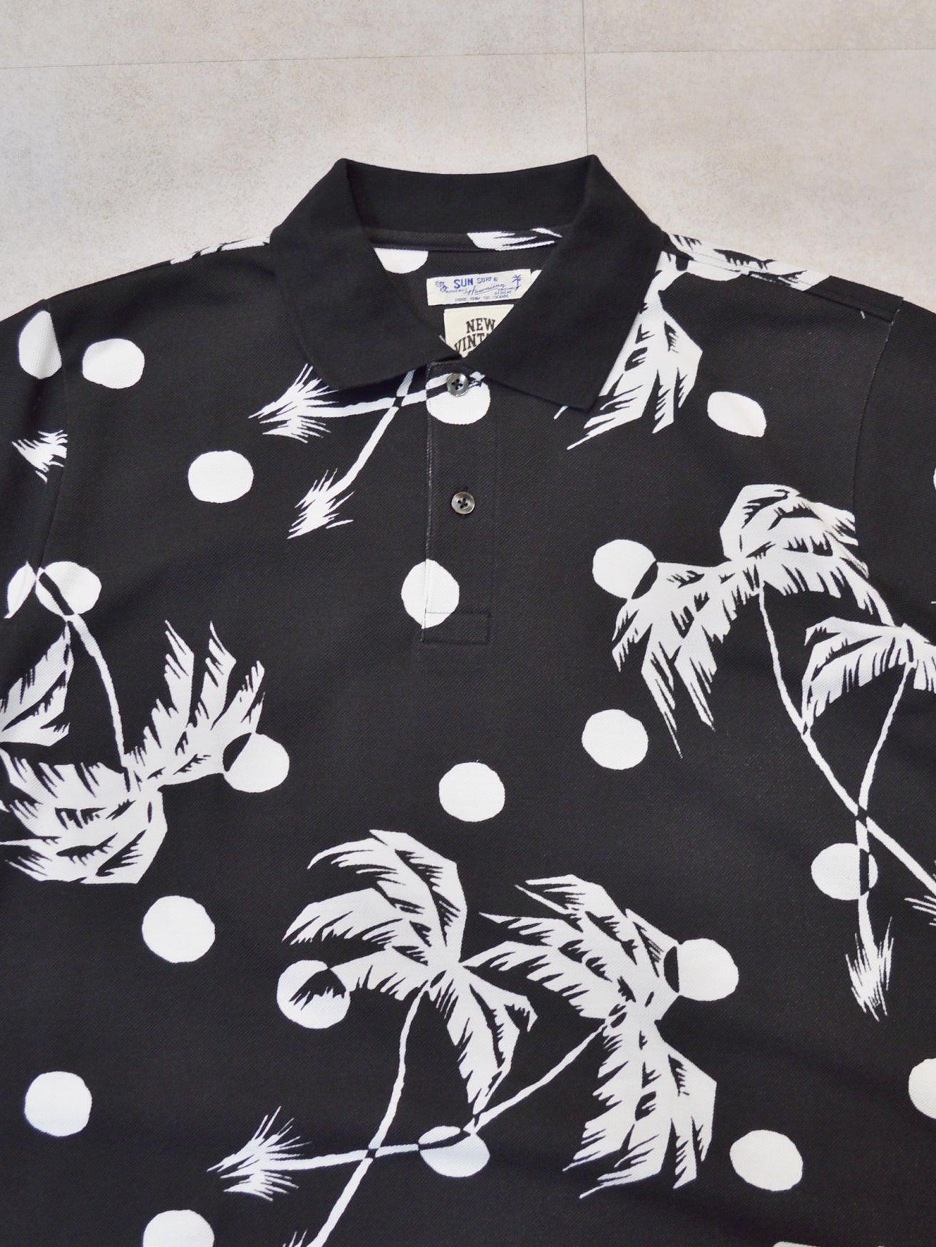 NVG×SUNSURF Moon Palm Tree Polo (BLACK)