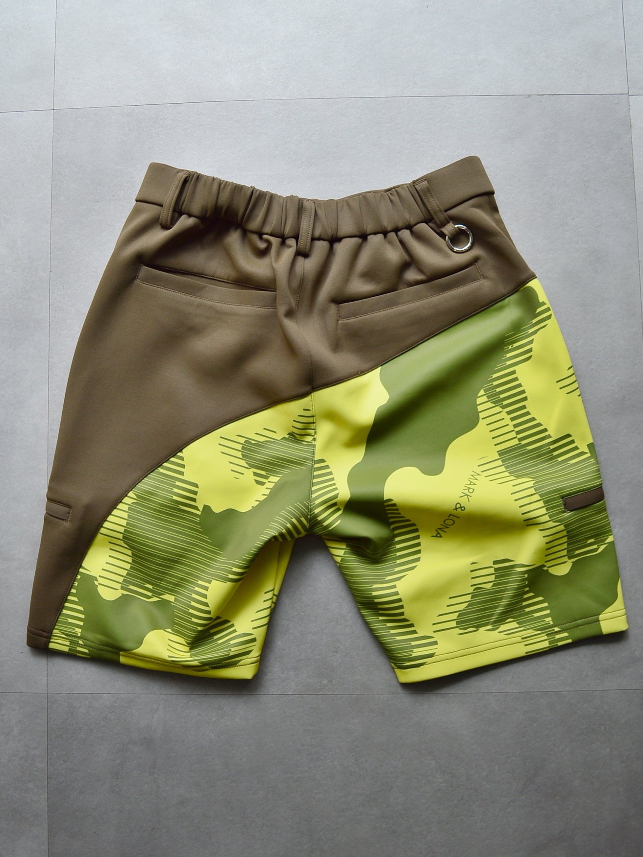 Flow Camo Shorts | MEN / YELLOW