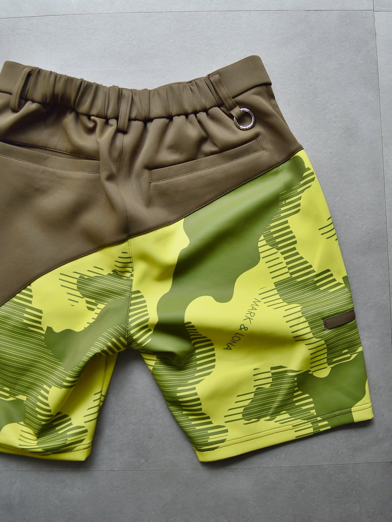 Flow Camo Shorts | MEN / YELLOW