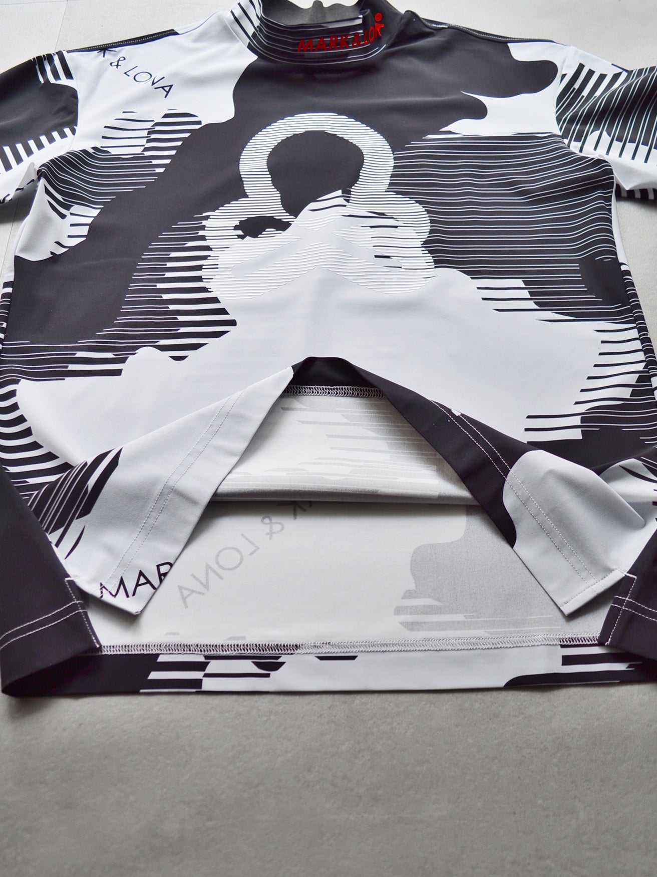 Flow Camo Mock Neck Tee | MEN / GREY
