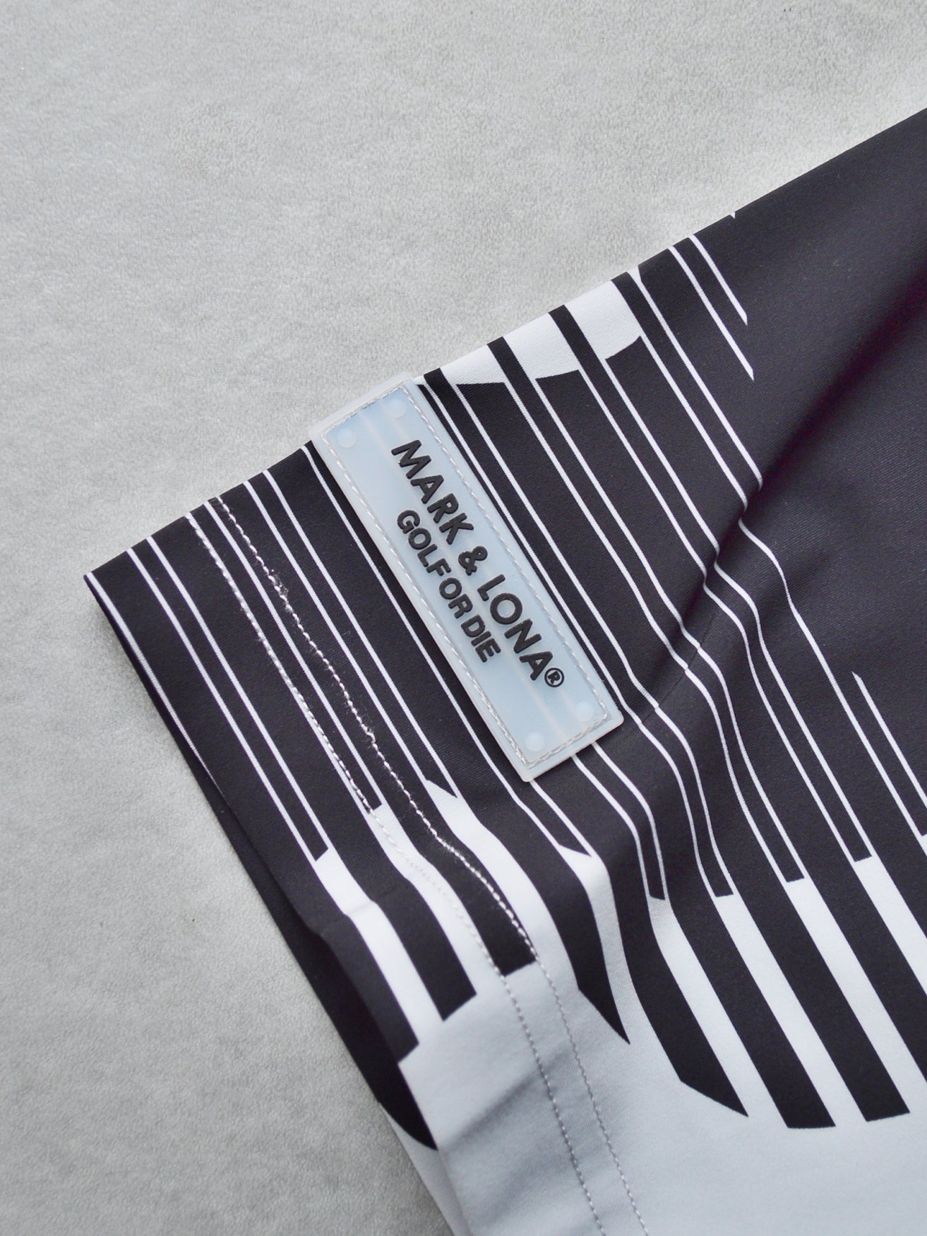 Flow Camo Mock Neck Tee | MEN / GREY