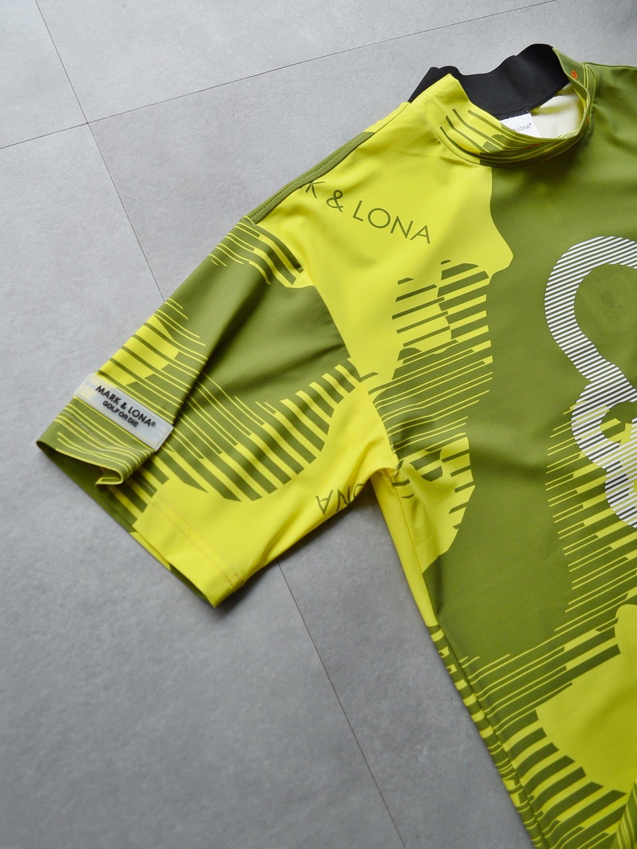 Flow Camo Mock Neck Tee | MEN / YELLOW