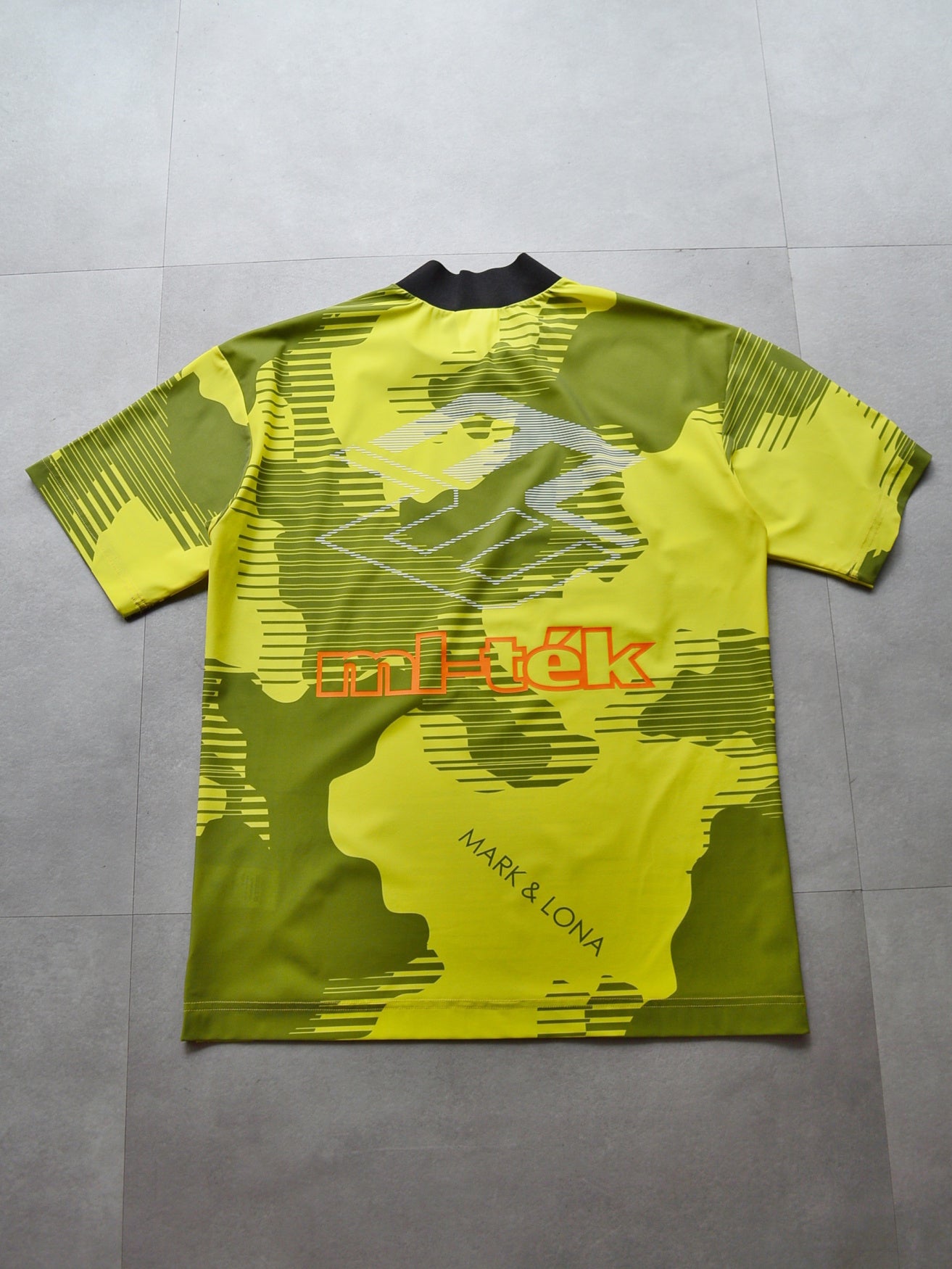 Flow Camo Mock Neck Tee | MEN / YELLOW