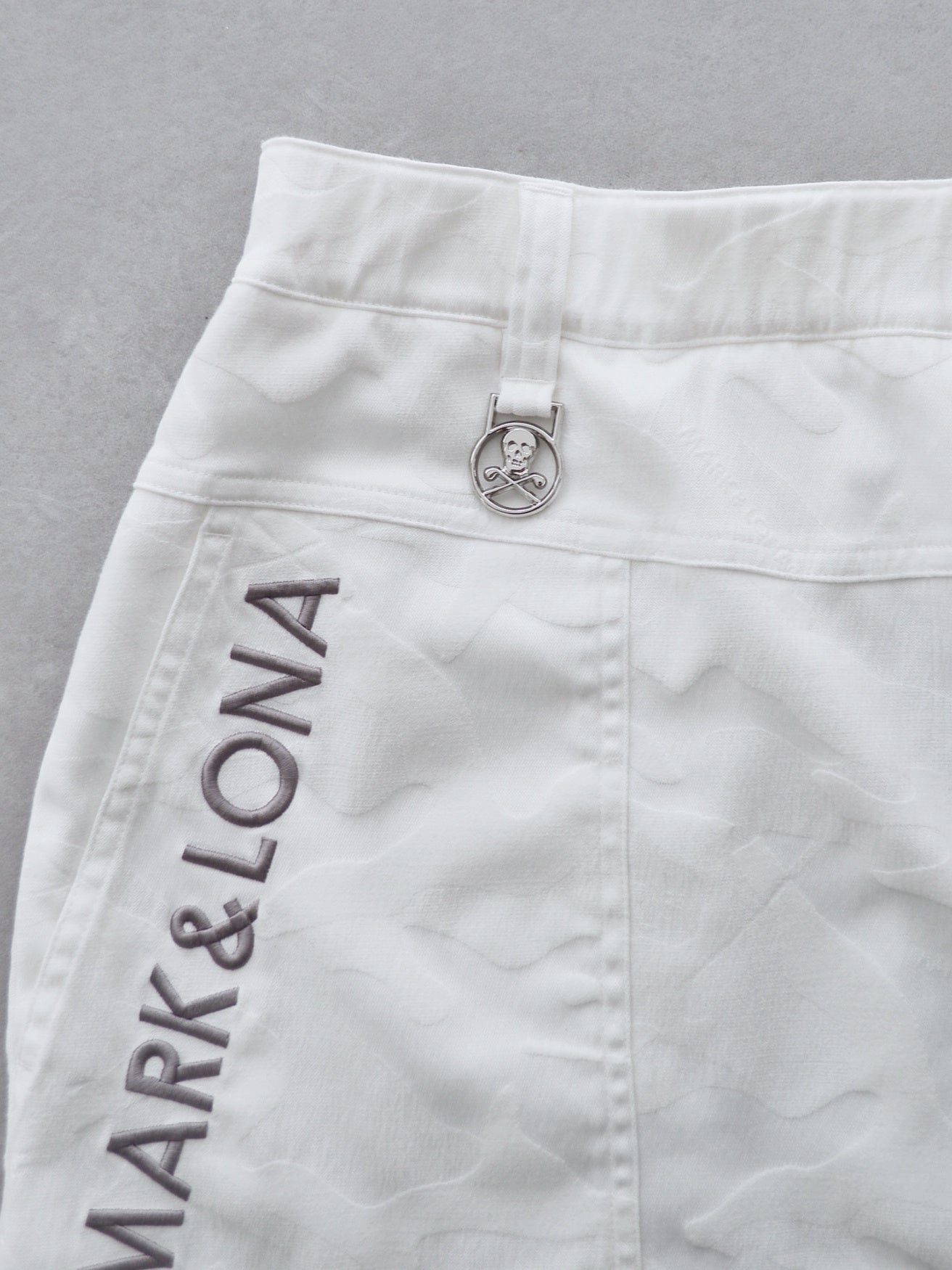 Gauge Trapeze Mini Skirt | WOMEN / WHITE