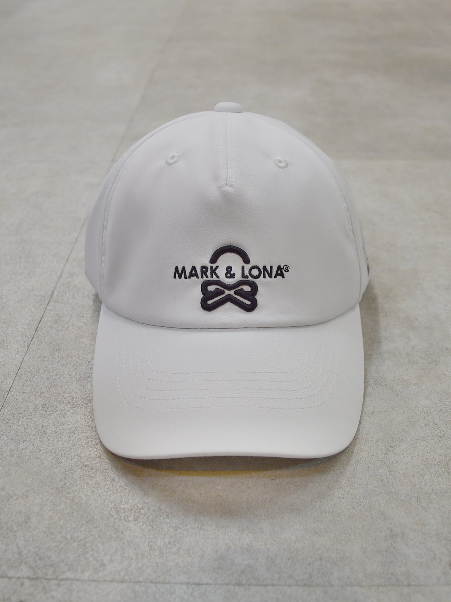 Option Crystal Flag Cap | MEN and WOMEN / WHITE