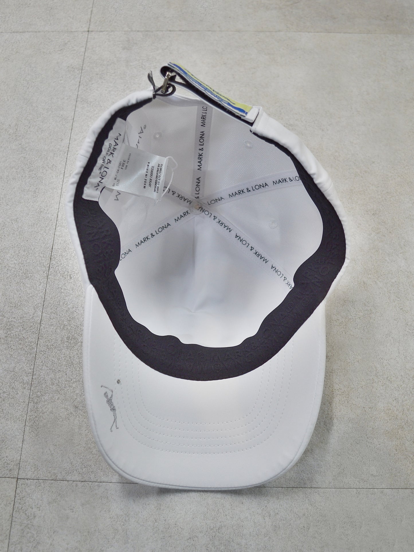 Option Crystal Flag Cap | MEN and WOMEN / WHITE