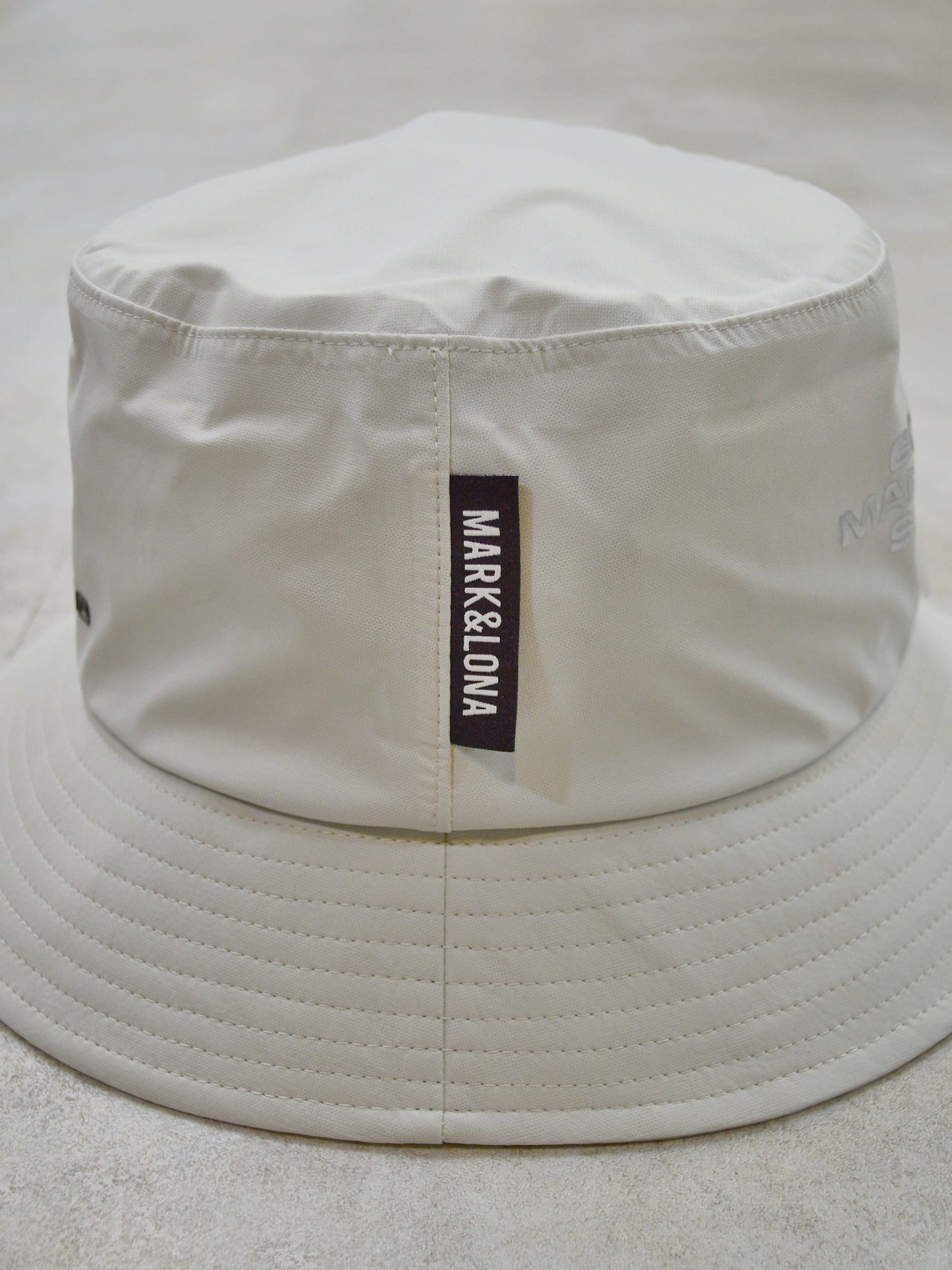 Ever Protech Bucket Hat | MEN and WOMEN / IVORY
