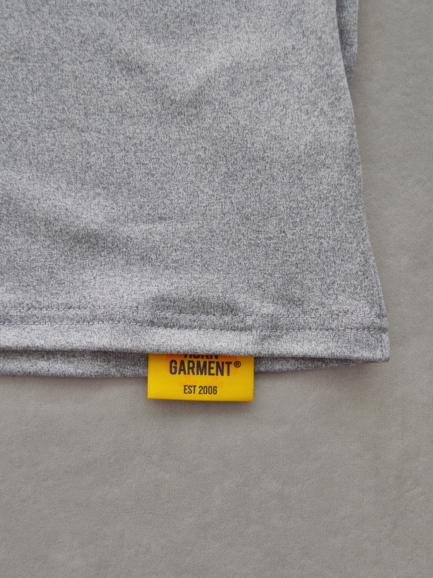 One On Wacky TEE | MEN / GREY