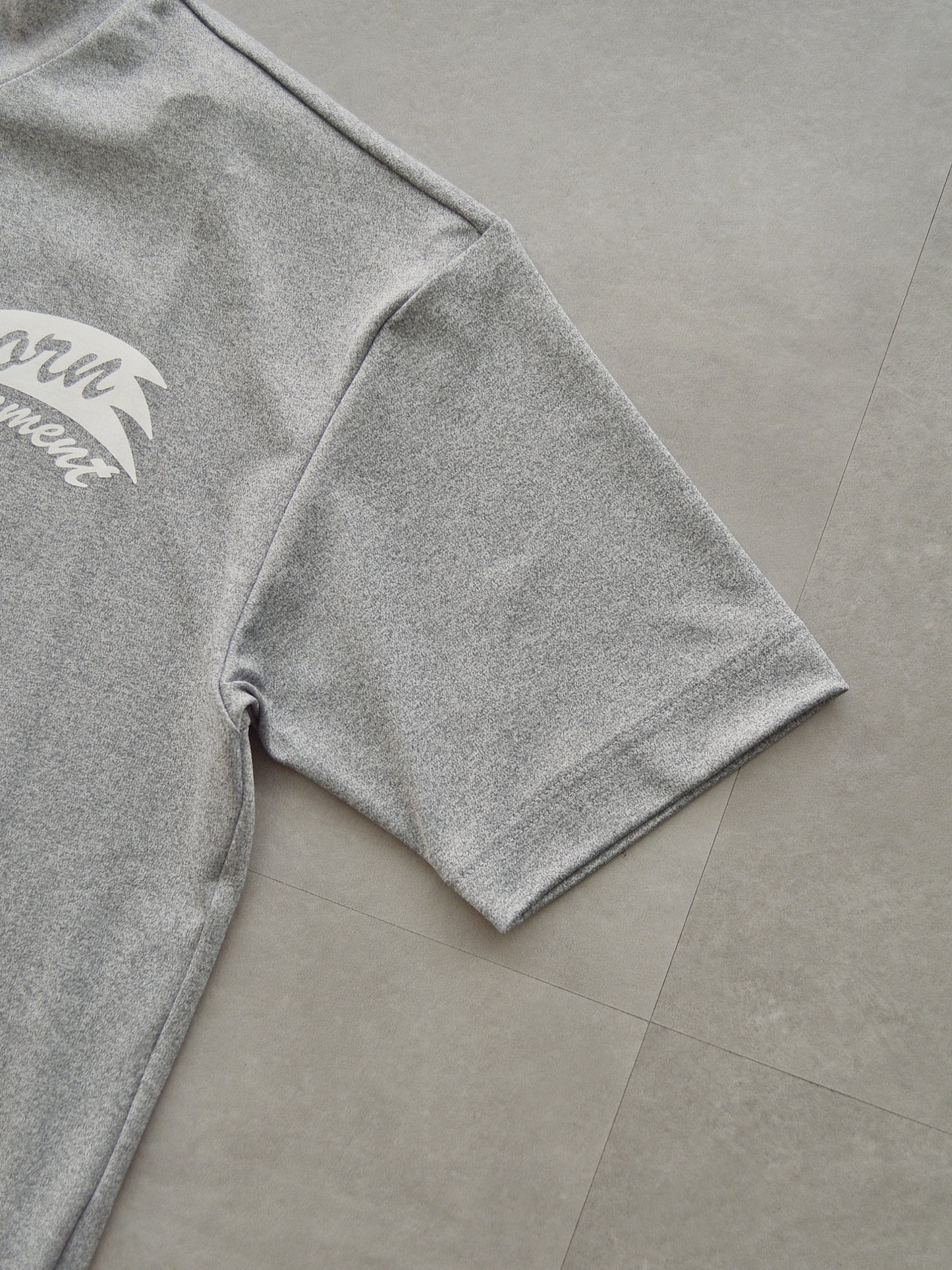 One On Wacky TEE | MEN / GREY