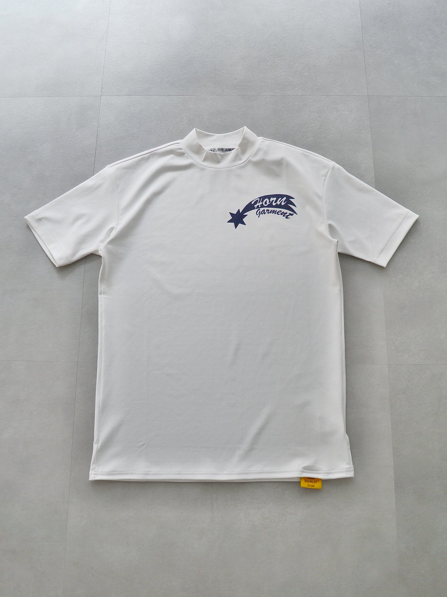 One On Wacky TEE | MEN / WHITE