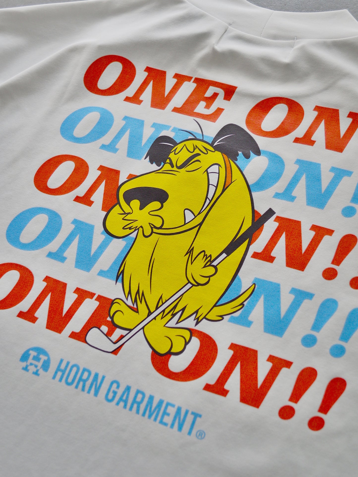 One On Wacky TEE | MEN / WHITE