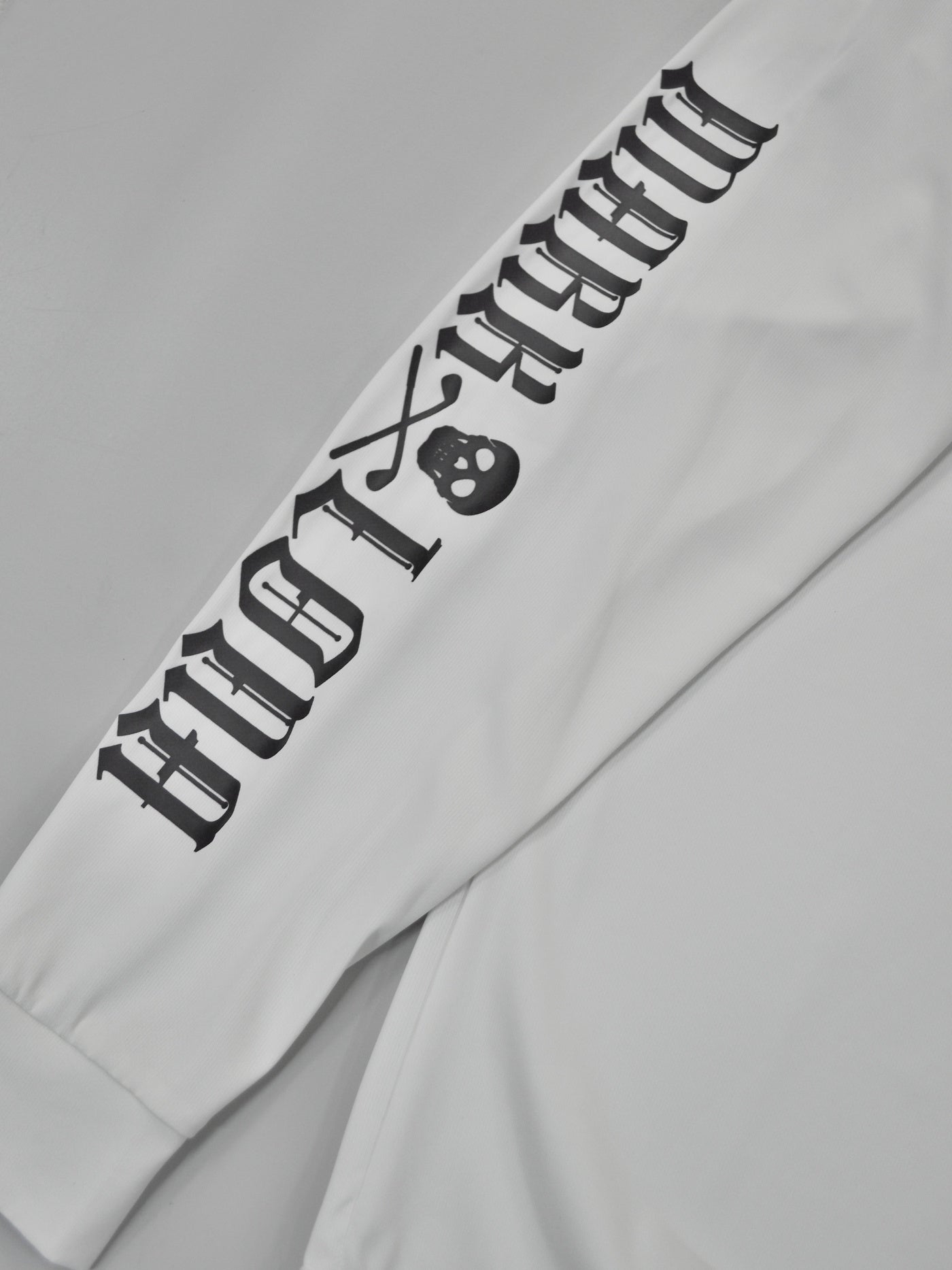 Fractur Smooth Mock Neck | MEN / WHITE