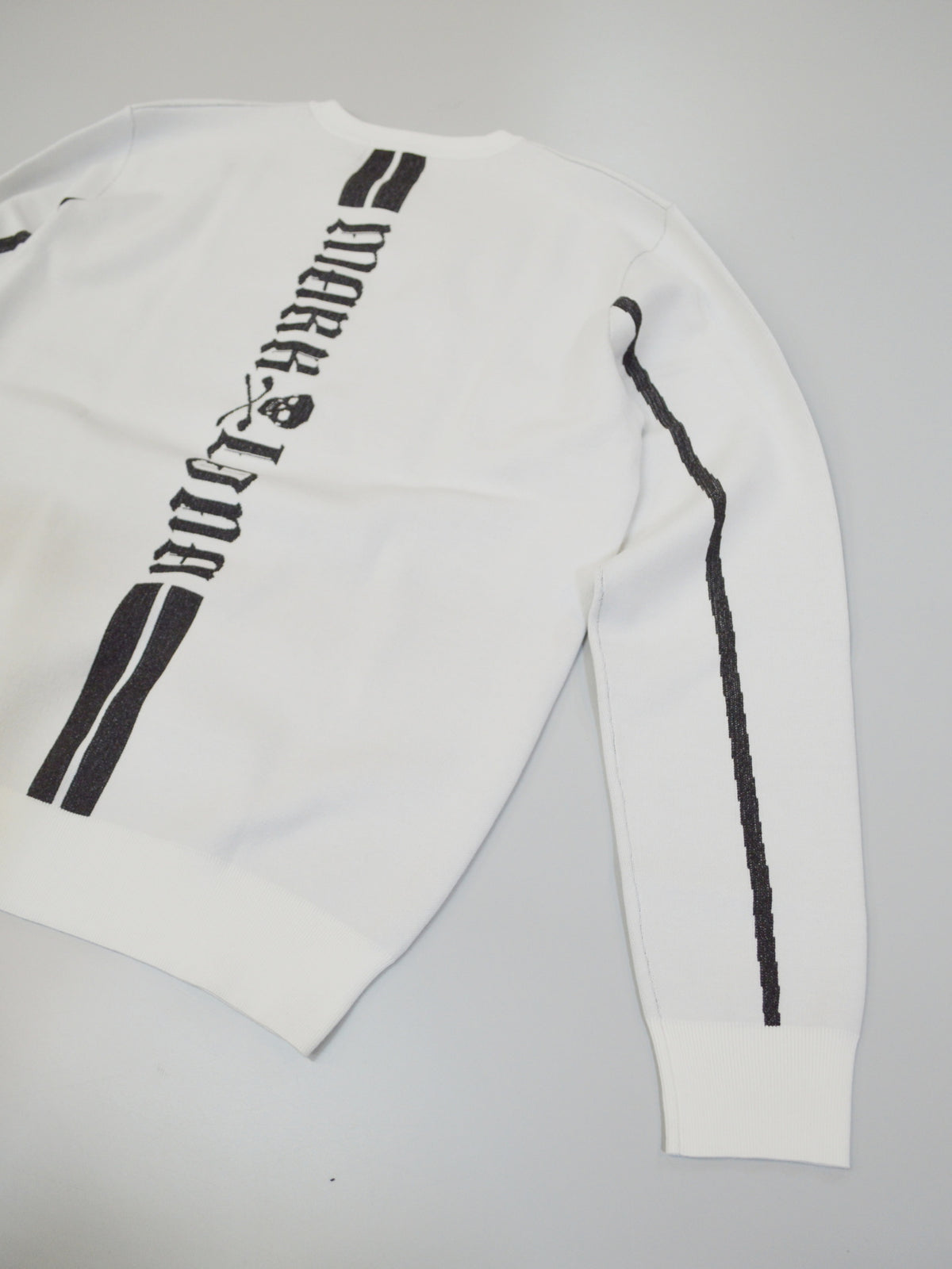 Fraktur Shimmer Crewneck Knit | MEN / WHITE