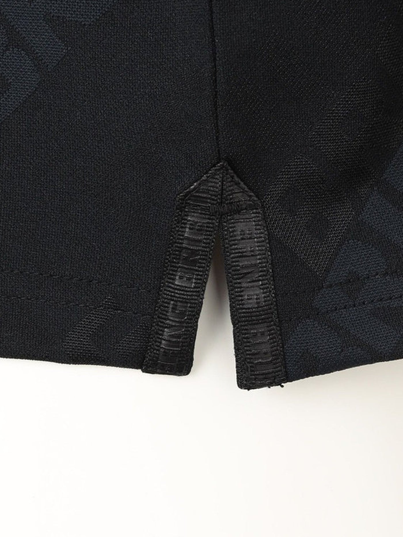 BRIEFING GOLF | MEN’S SHADOW LOGO JQ HIGHNECK / BLACK