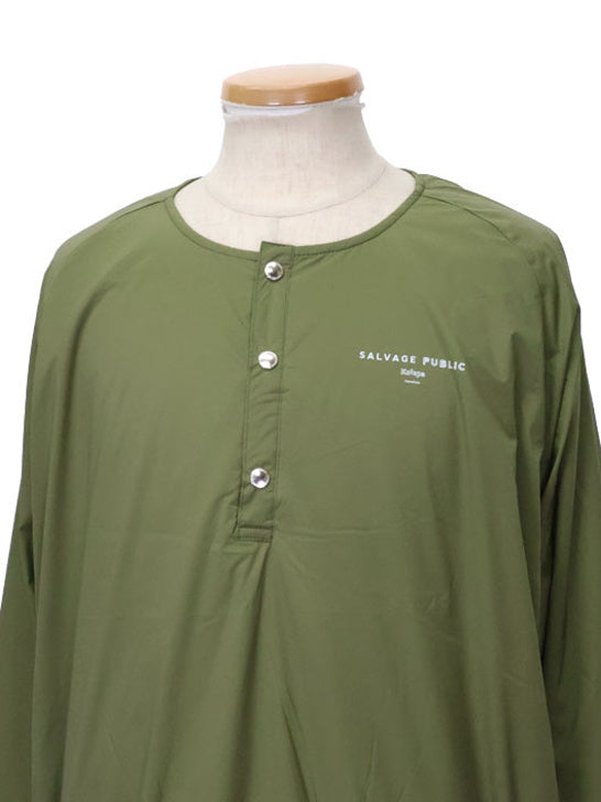 SVKA5020［サルベージパブリックコレパ］バックプリント ハーフジップ パデッドジャケット / OLIVE