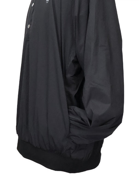 SVKA5020［サルベージパブリックコレパ］バックプリント ハーフジップ パデッドジャケット / BLACK