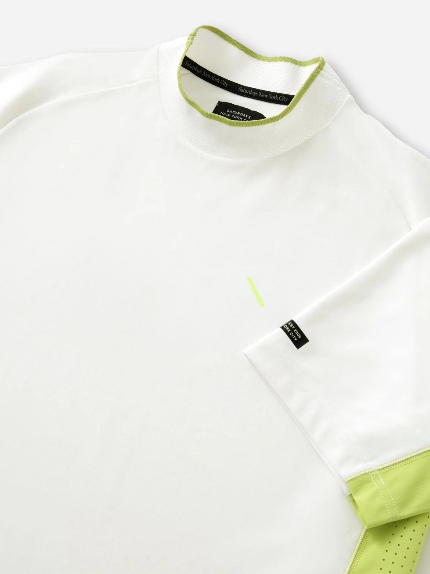 Ss Mock Neck Shirt /  White