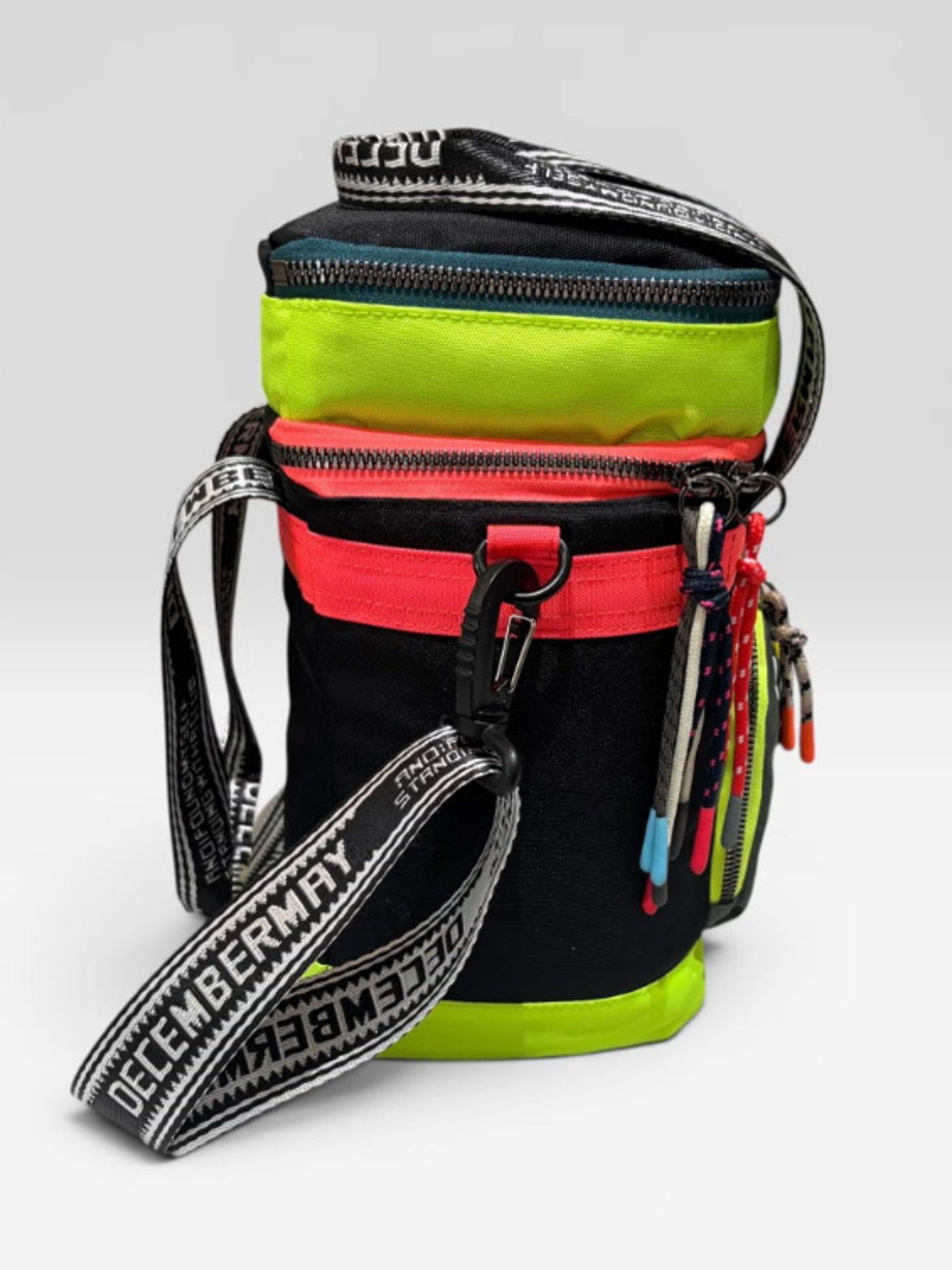(DECEMBER MAY) Color pattern ice bag/ UNISEX / BLACK