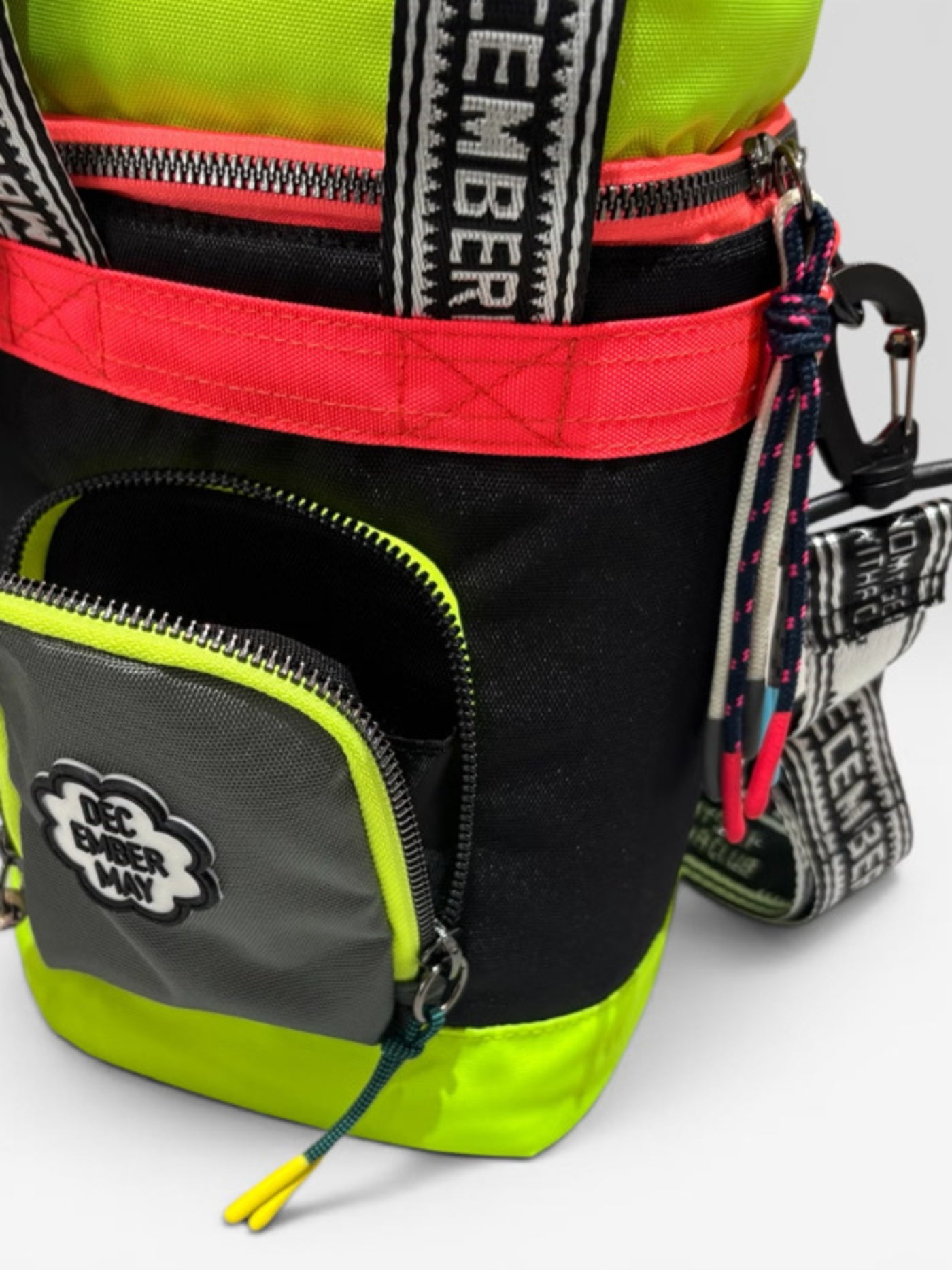 (DECEMBER MAY) Color pattern ice bag/ UNISEX / BLACK