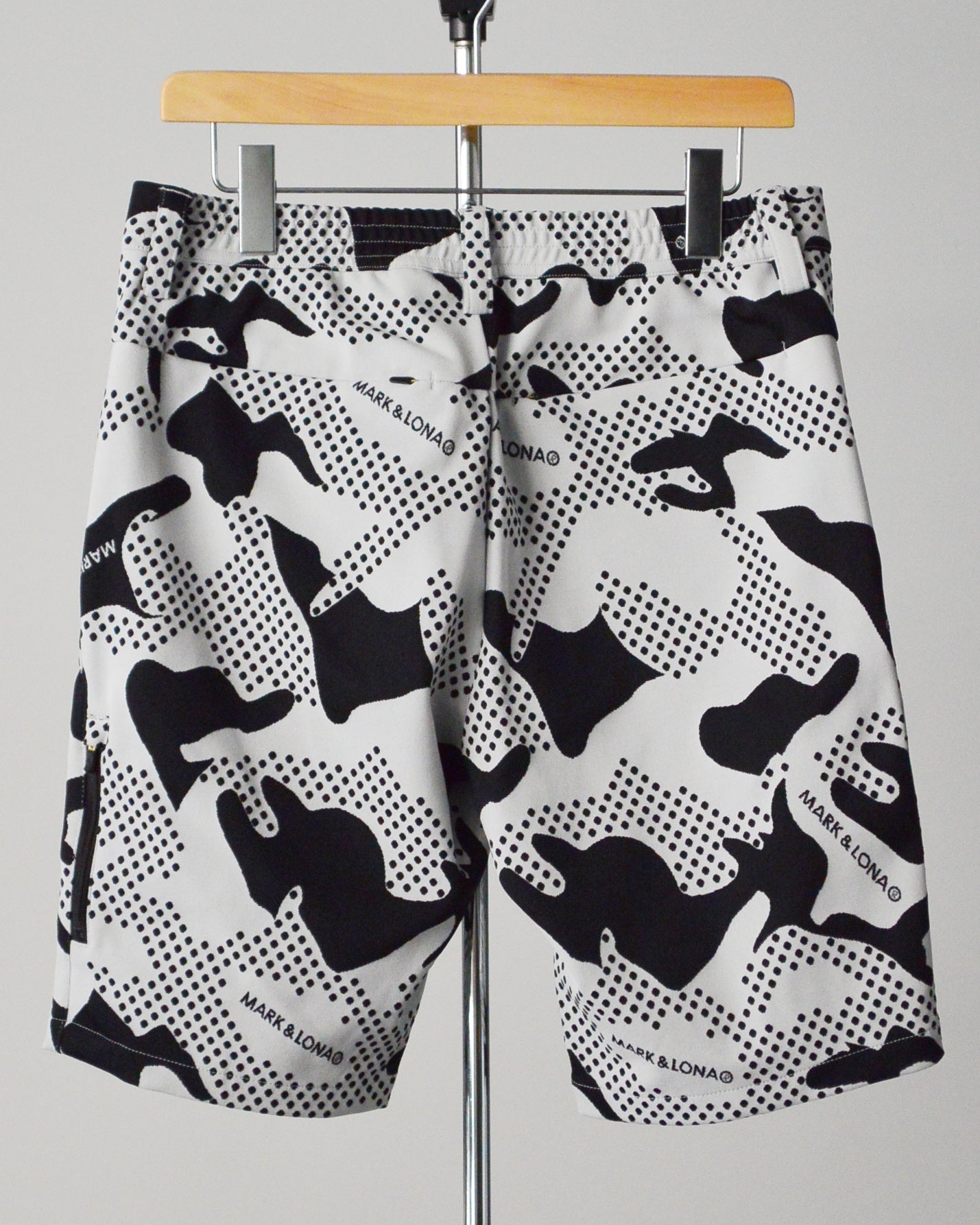 Vector Jewsey Shorts | MEN / WHITE