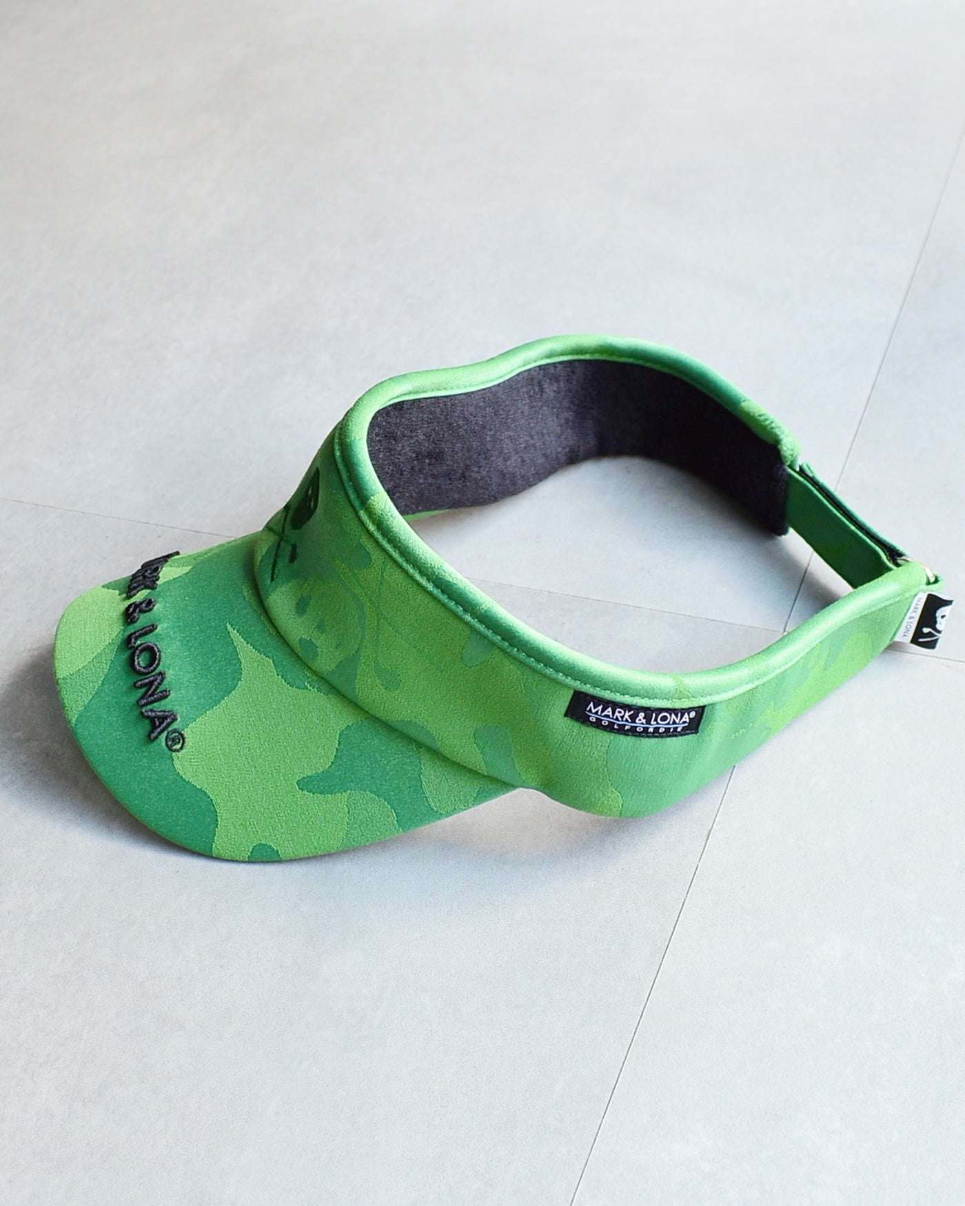 Gauge Neo Sunvisor | MEN and WOMEN / GREEN